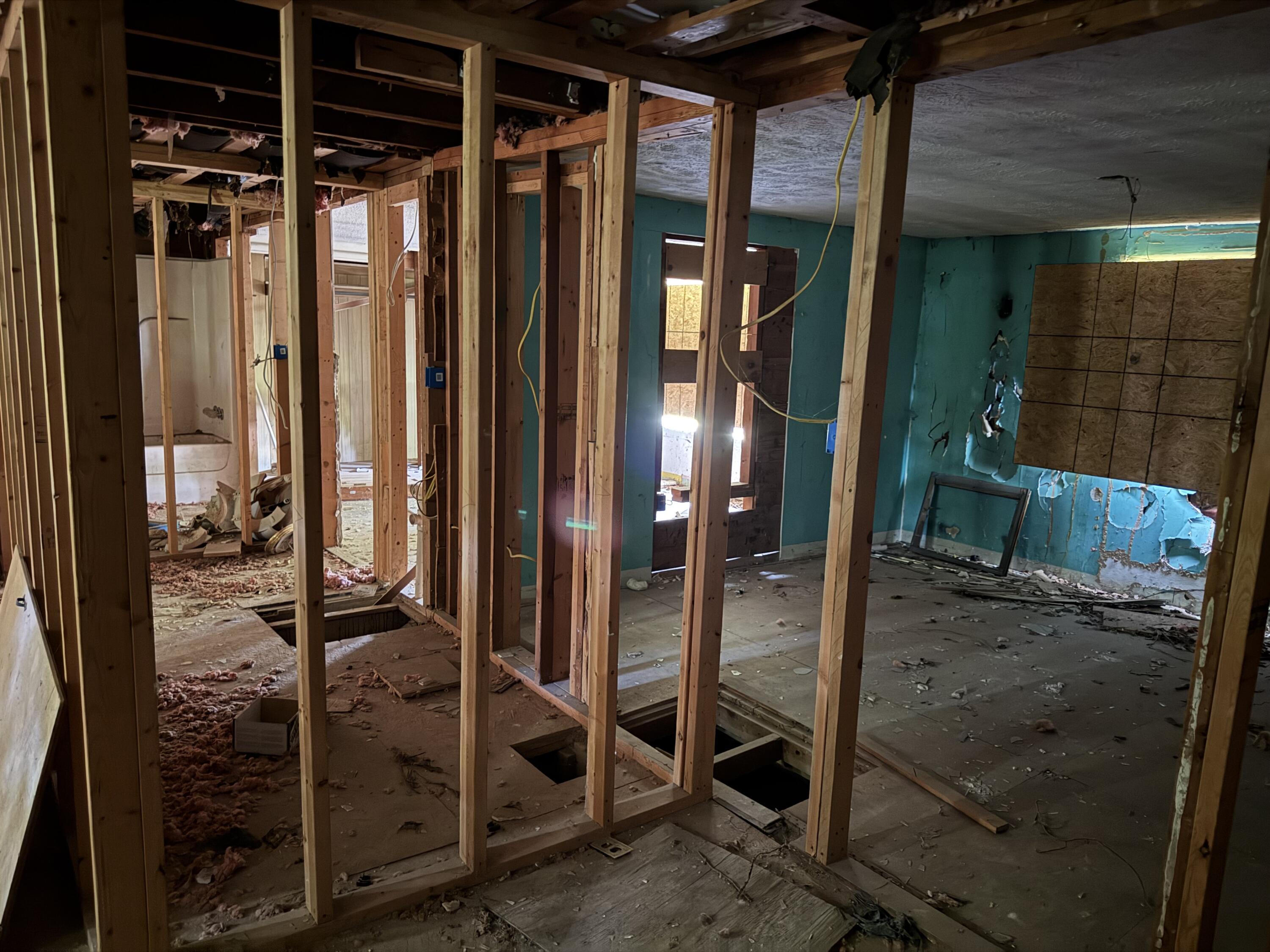 10405 East 5th Street Property Photo 12