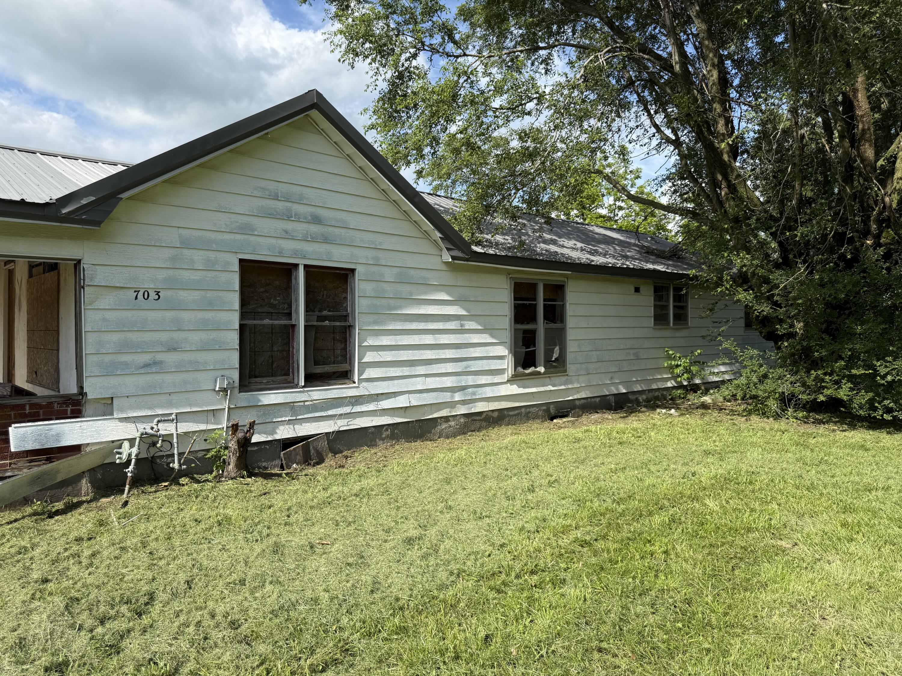 10405 East 5th Street Property Photo 13