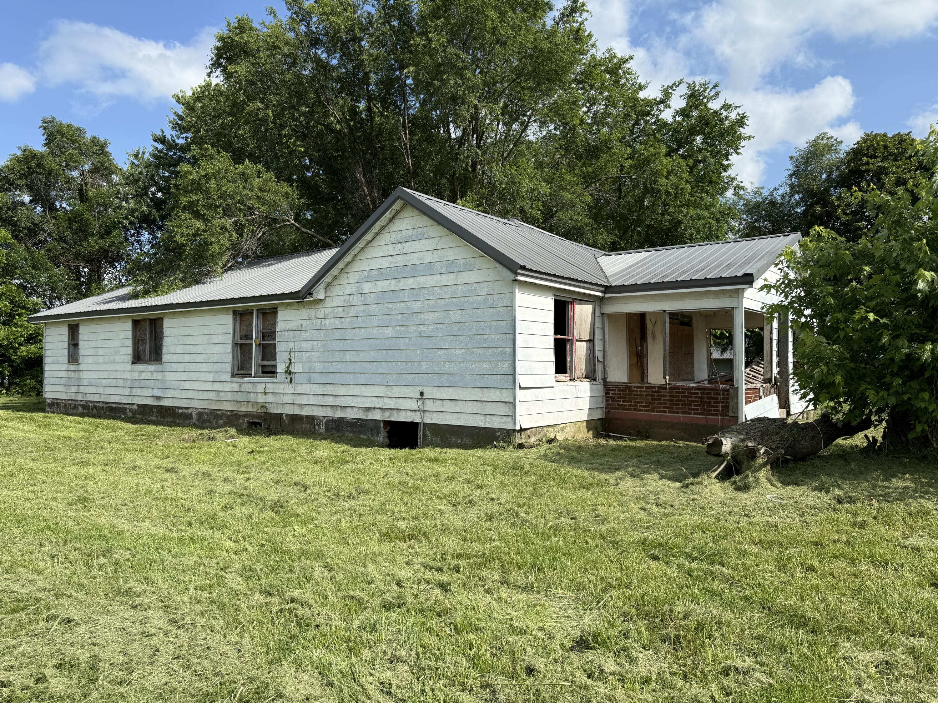 10405 East 5th Street Property Photo 16