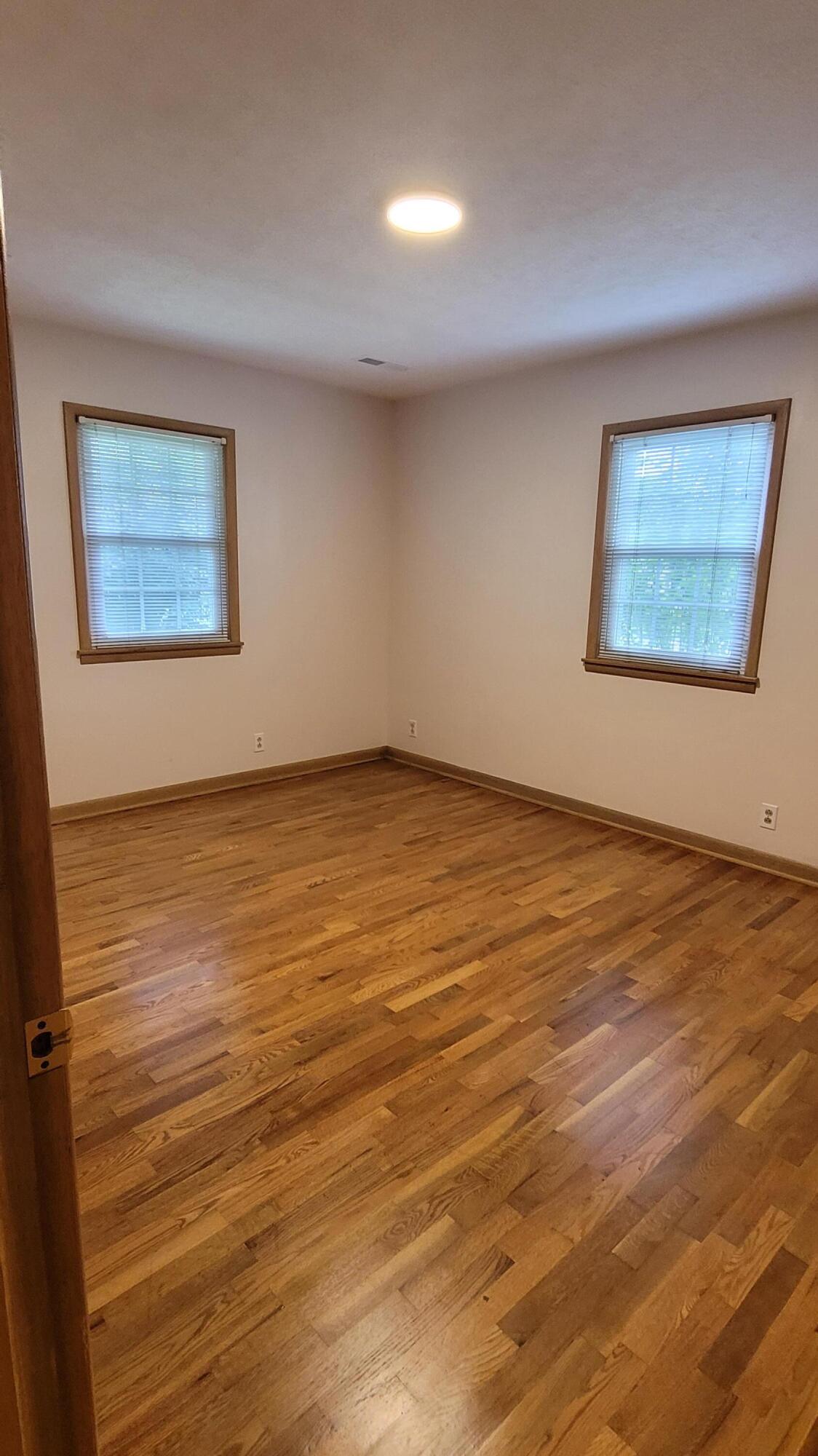 415 North Locust Street Property Photo 14