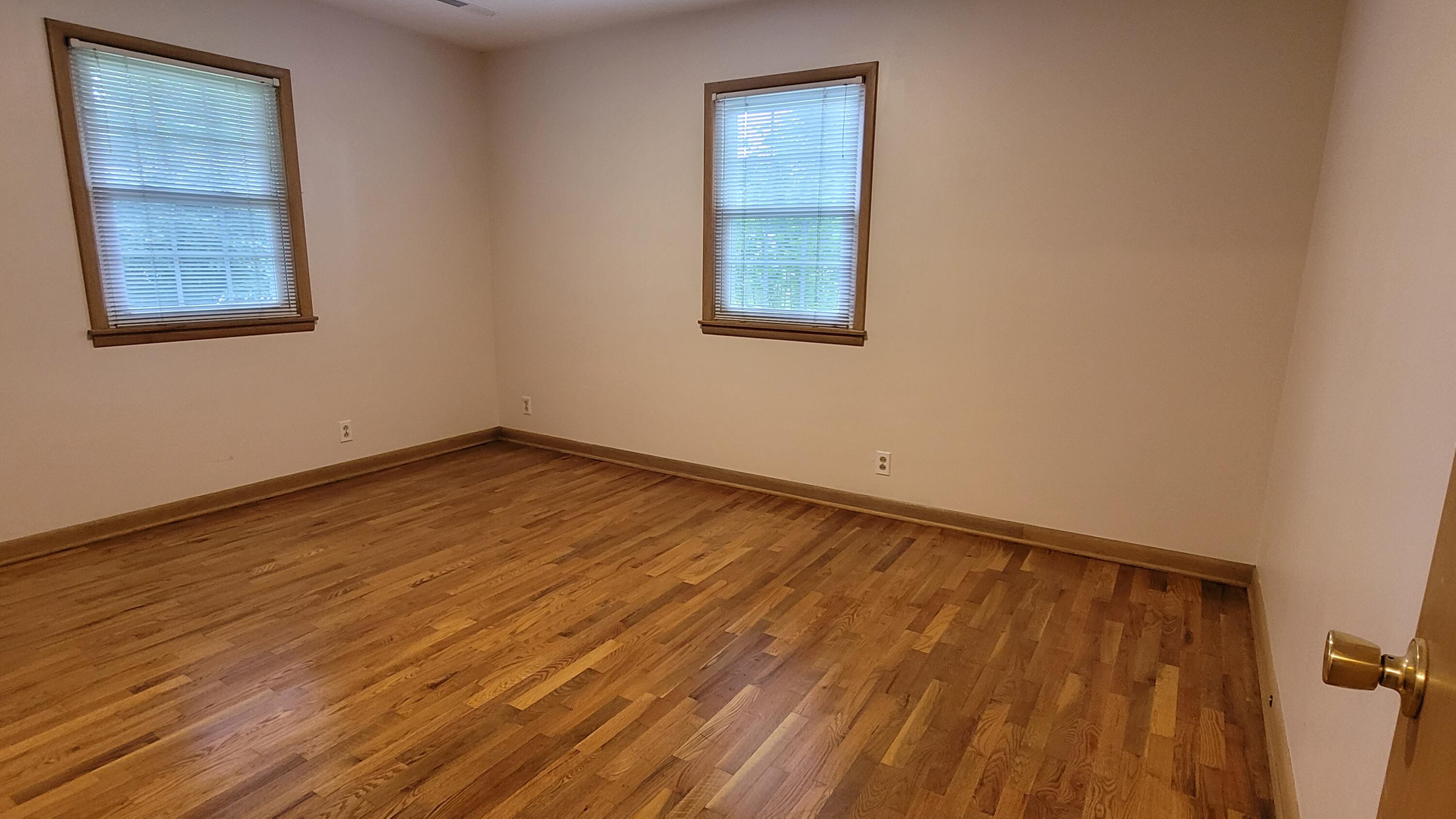 415 North Locust Street Property Photo 15