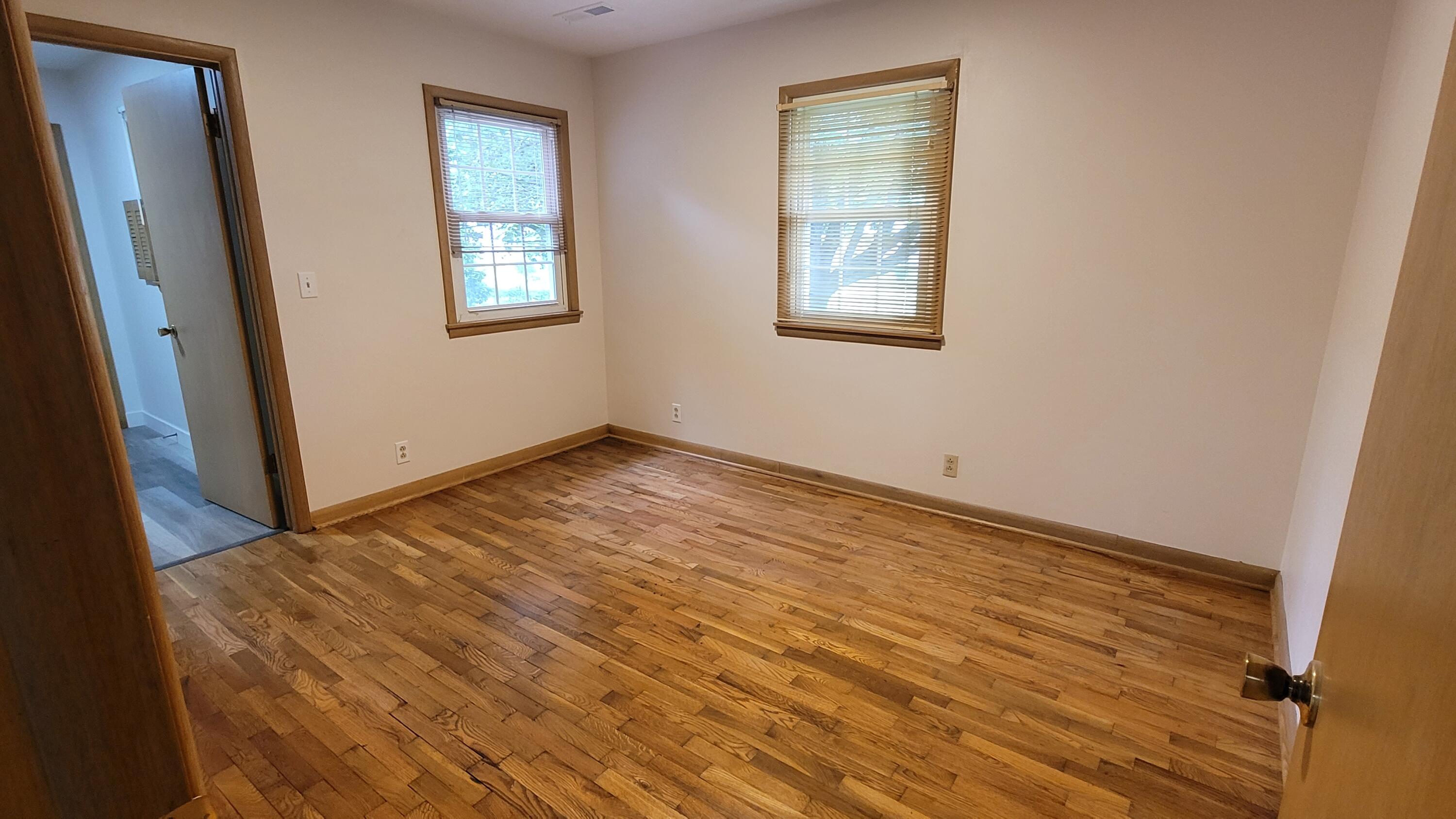 415 North Locust Street Property Photo 16