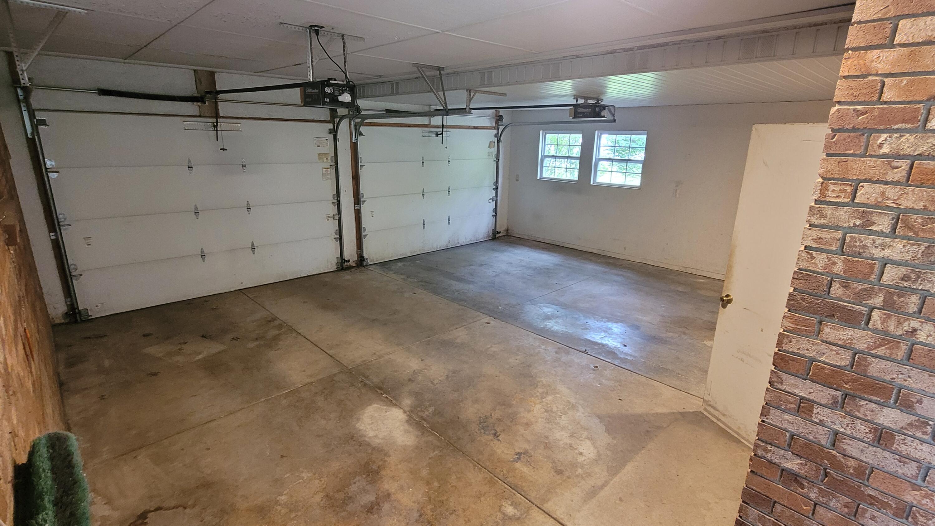 415 North Locust Street Property Photo 24