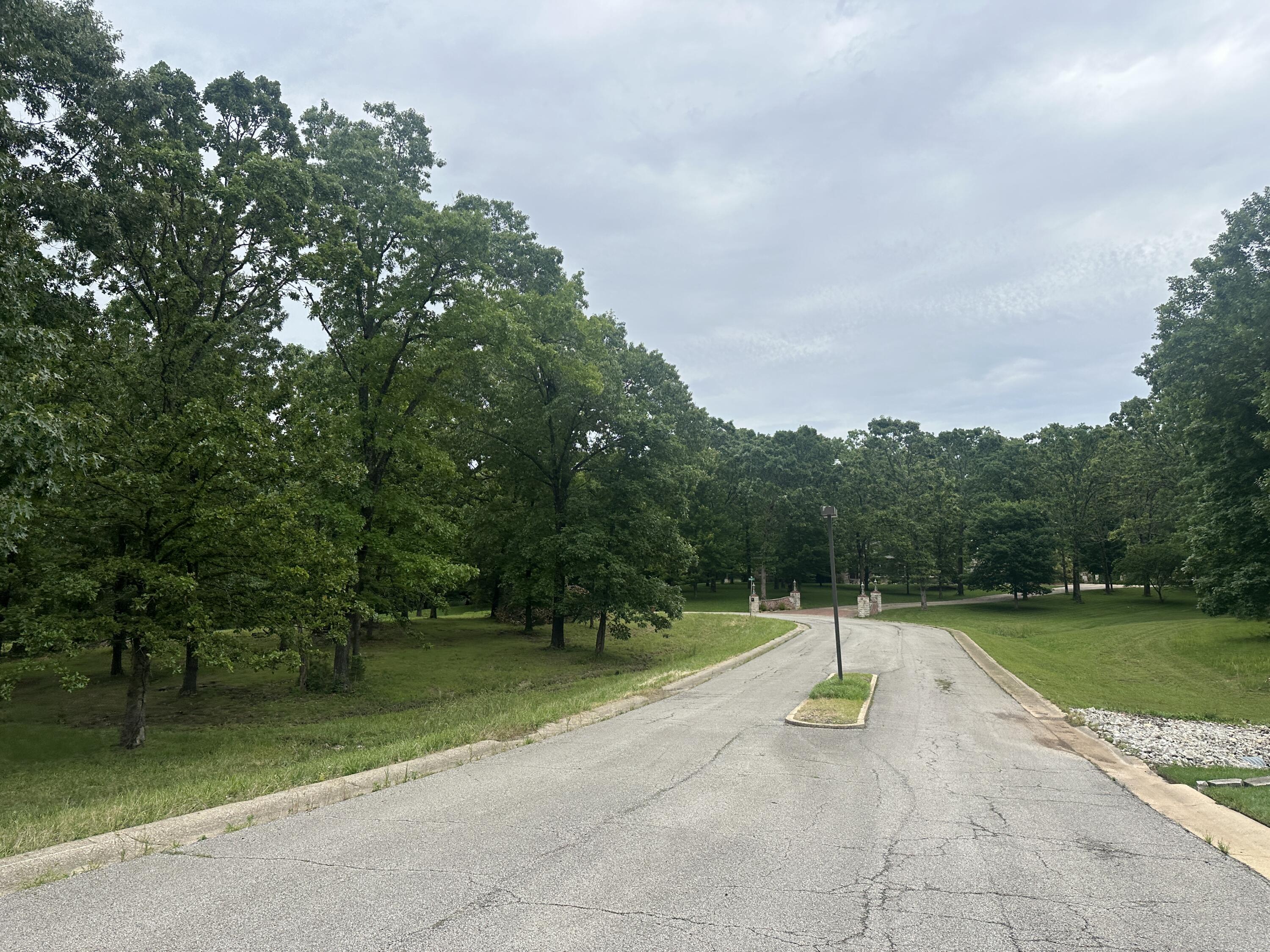 2035 Roberta Drive Property Photo 1