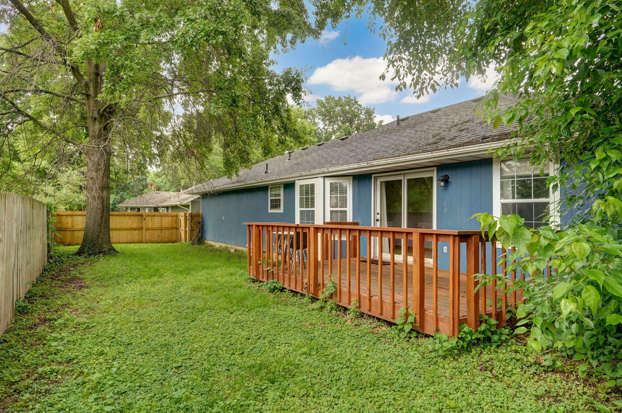 1717 South Robberson Avenue Property Photo 26