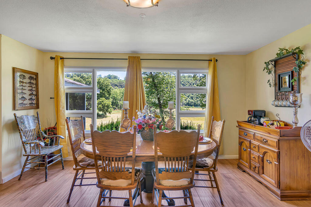360 Cathy Street Property Photo 6