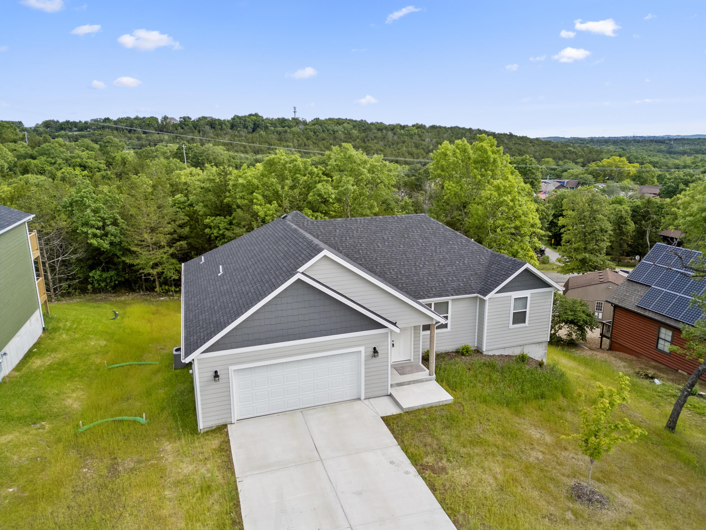 591 Pine Woods Village Drive Property Photo 4