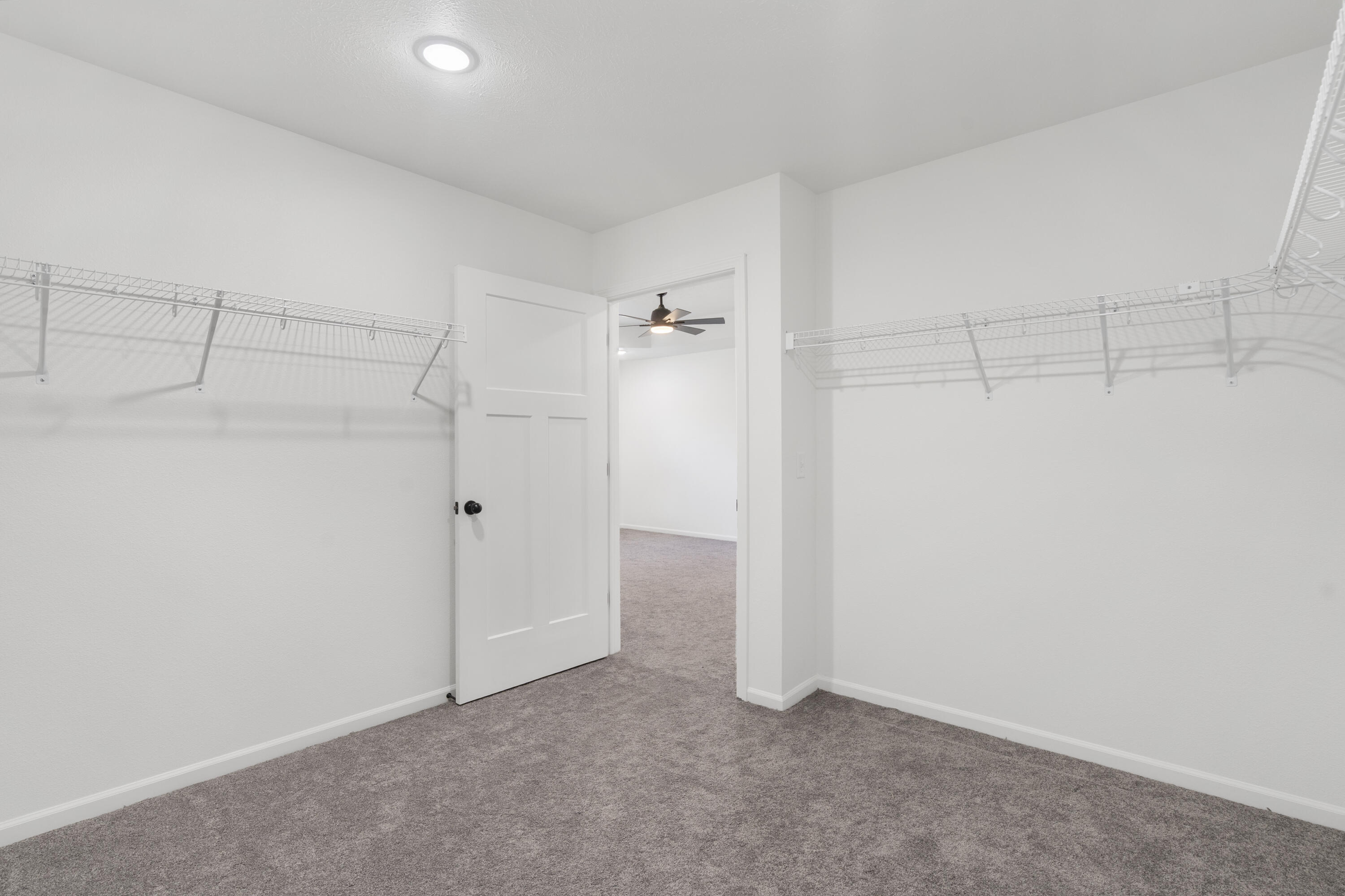 591 Pine Woods Village Drive Property Photo 23