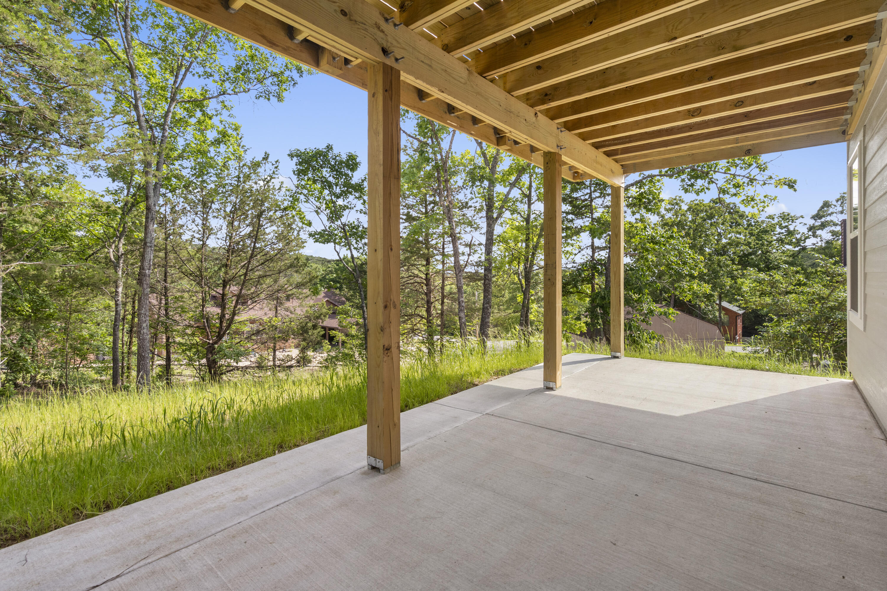 591 Pine Woods Village Drive Property Photo 44