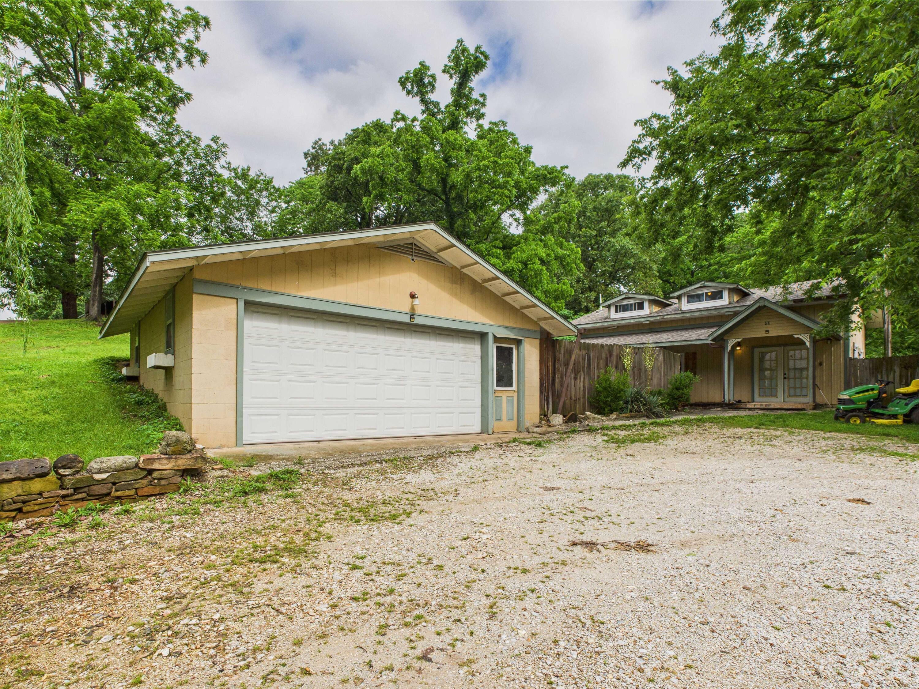 54 Southgate Drive Property Photo 3