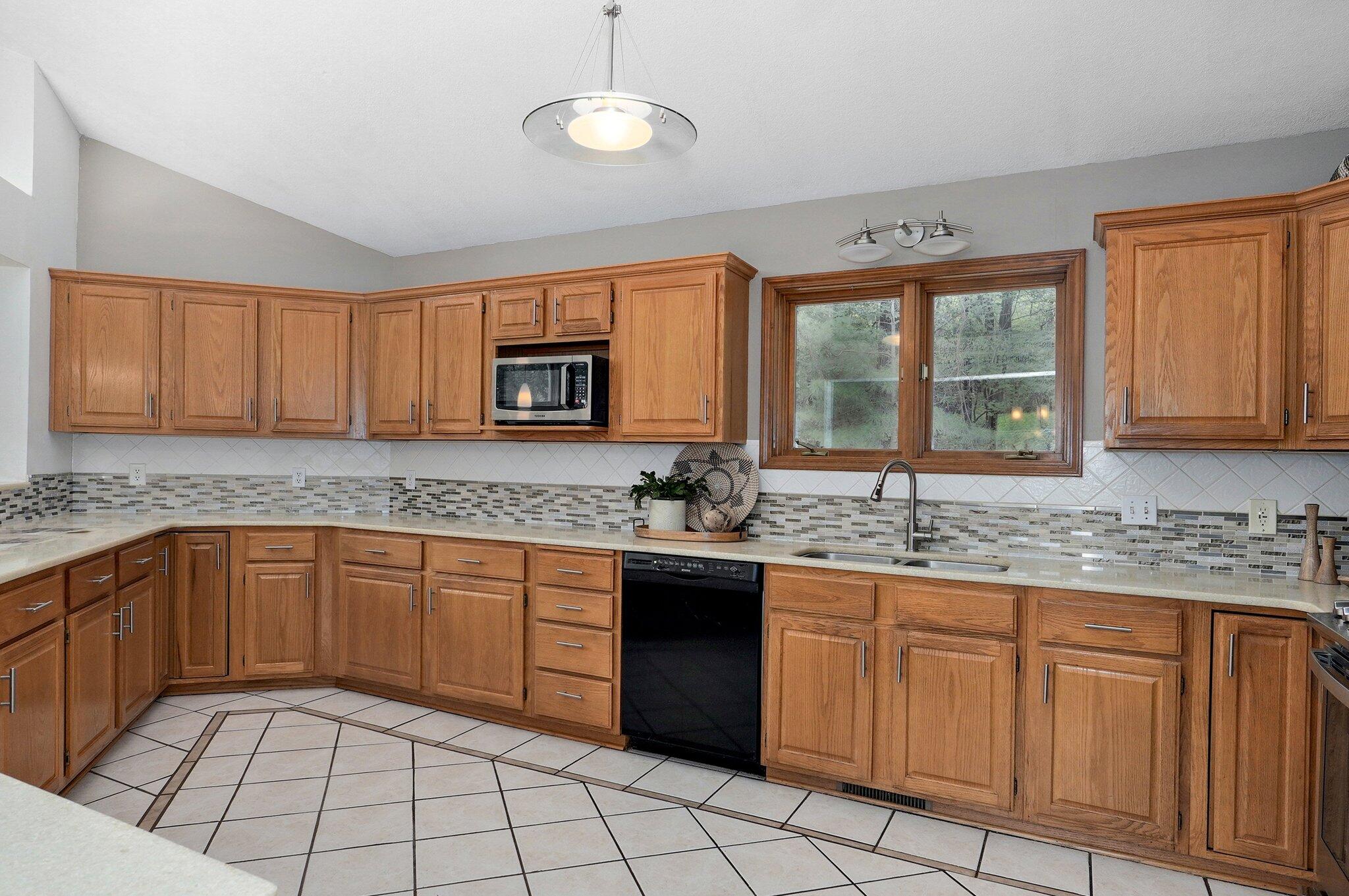 6025 South Farm Rd 157 Property Photo 18