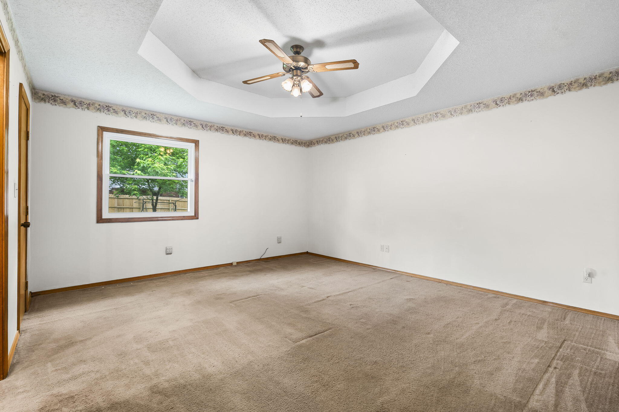 404 Hillcrest Avenue Property Photo 17