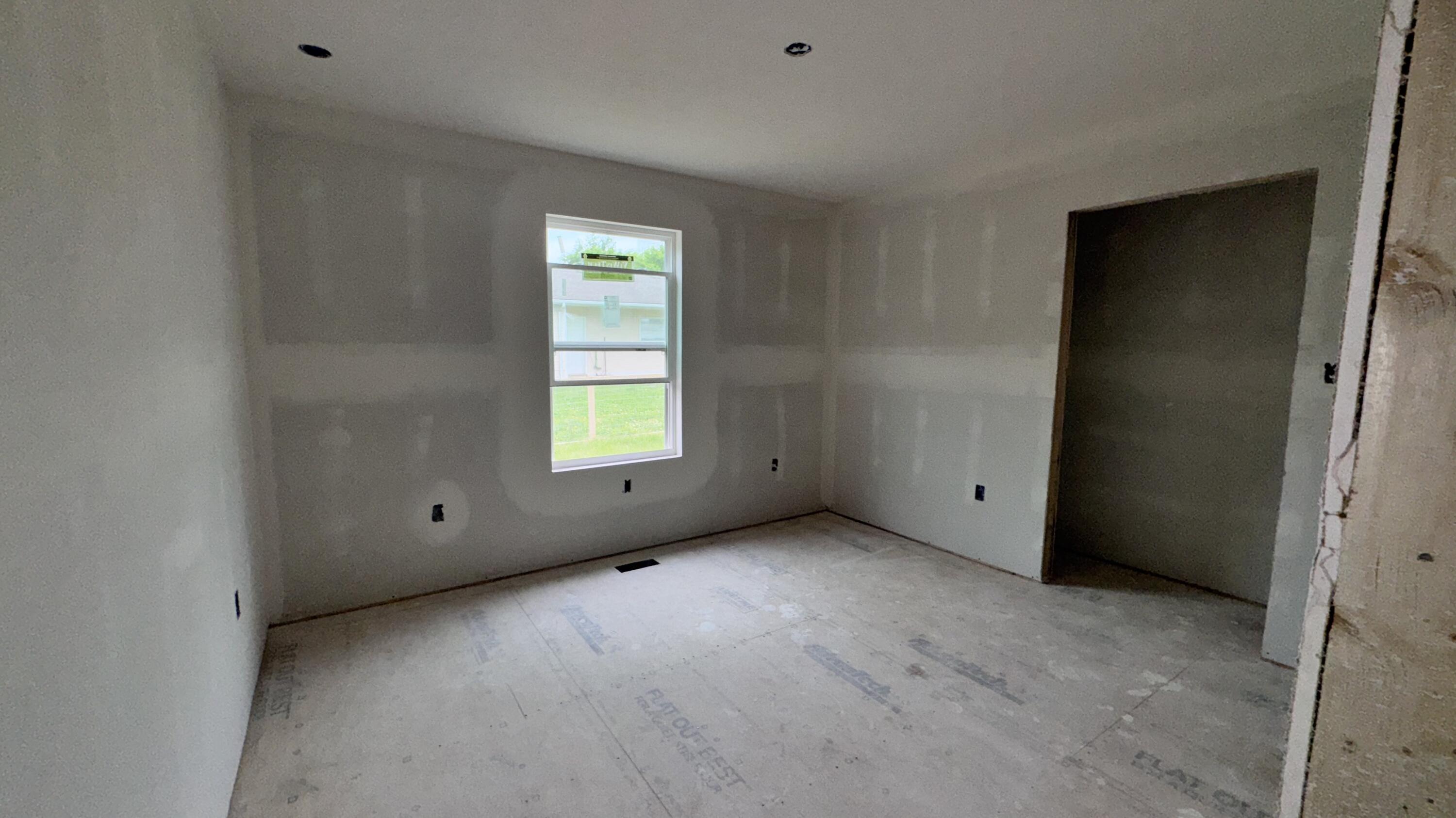 712 Fir Street Property Photo 8