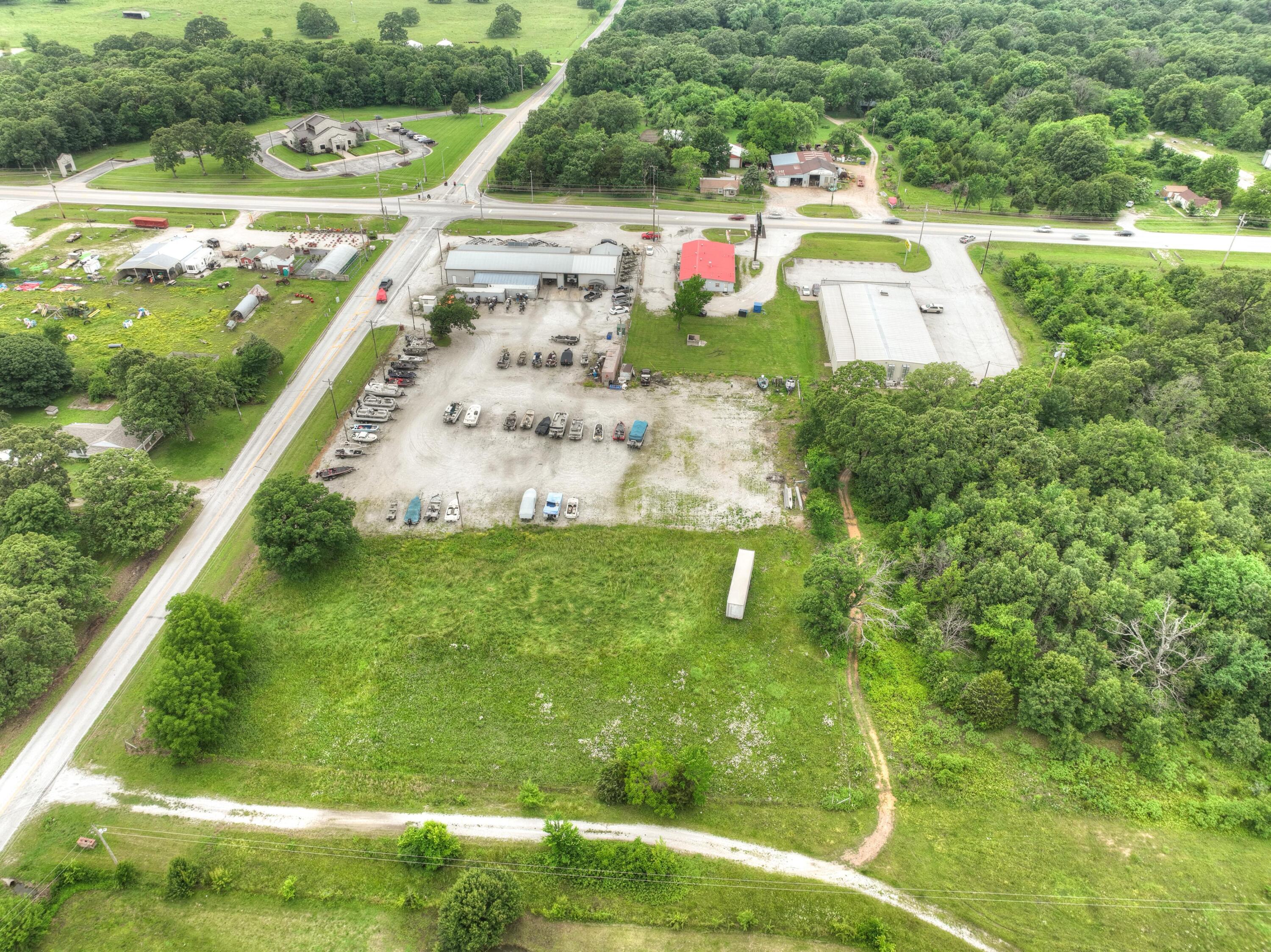 4961 Highway 43 Property Photo 3