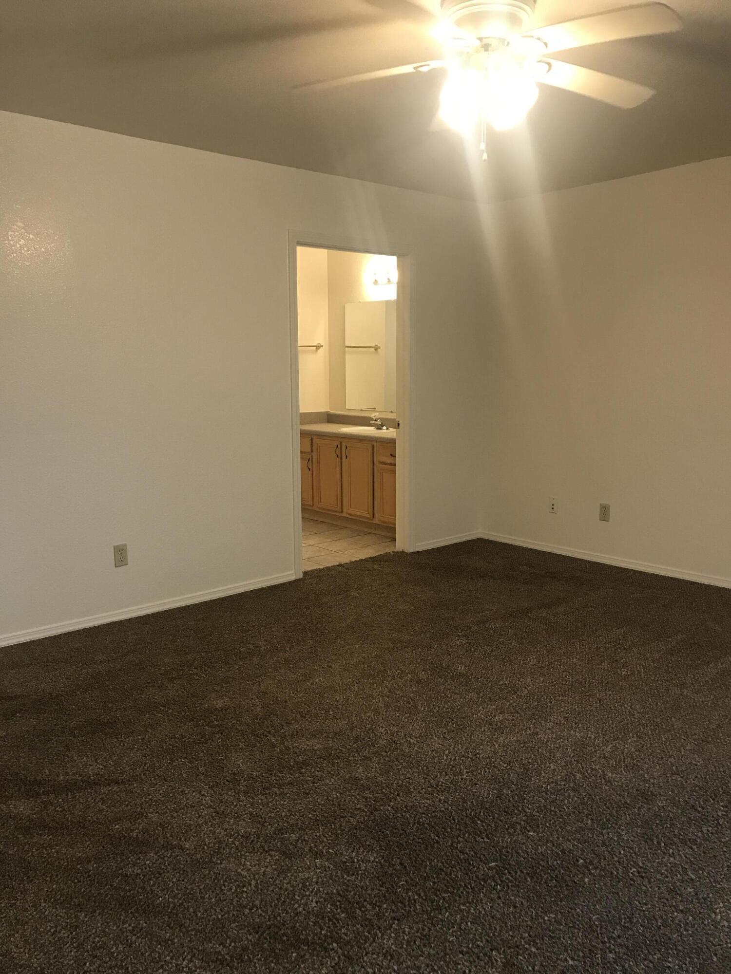 913-915 North 915 N Main Street Property Photo 21