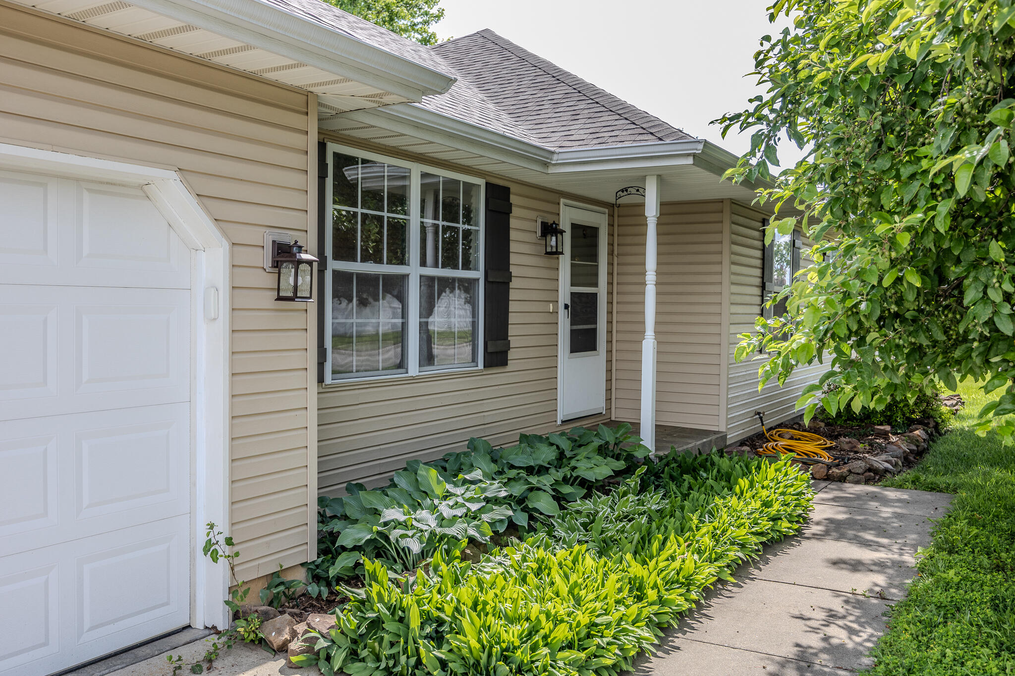628 West Danielle Street Property Photo 1