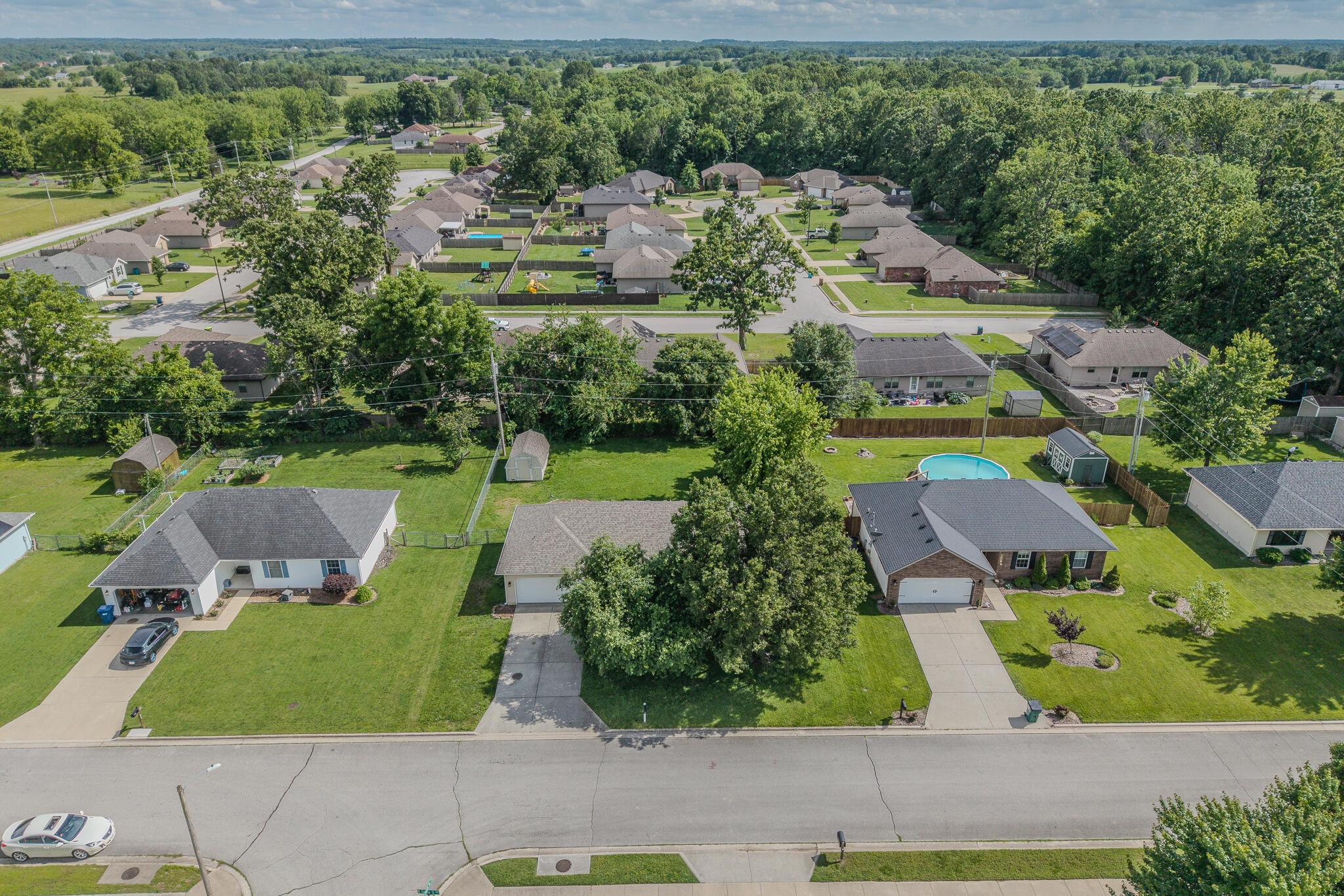 628 West Danielle Street Property Photo 4