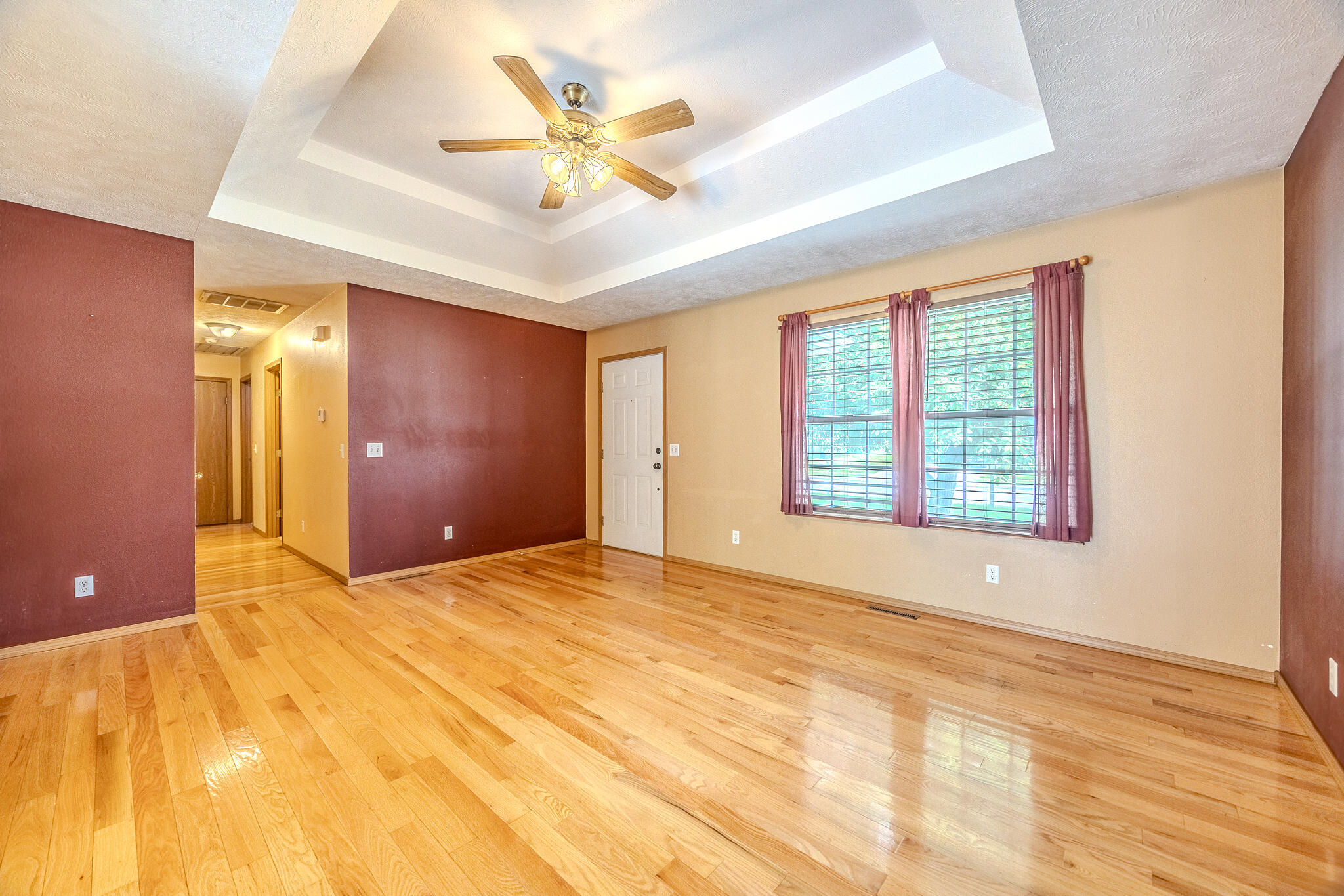 628 West Danielle Street Property Photo 7