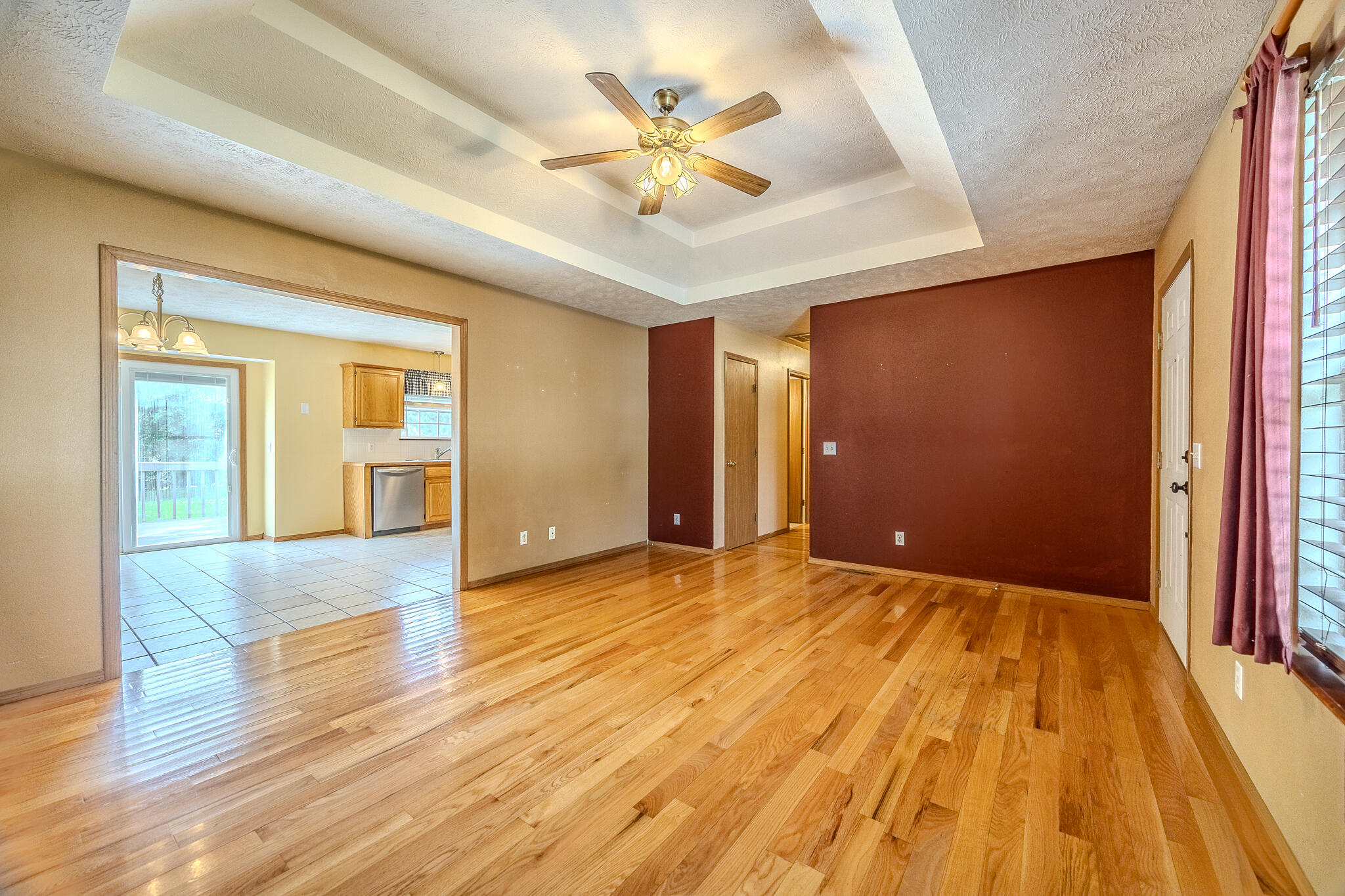 628 West Danielle Street Property Photo 8