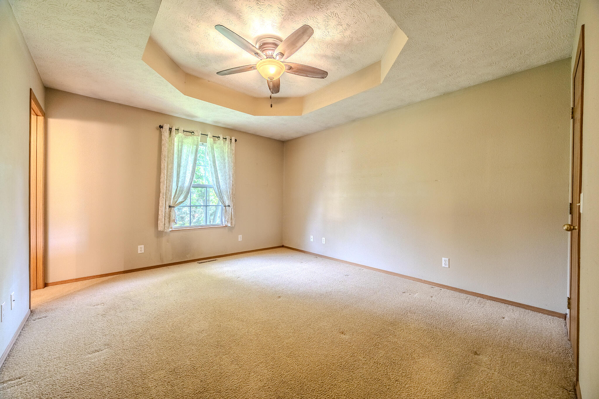 628 West Danielle Street Property Photo 22