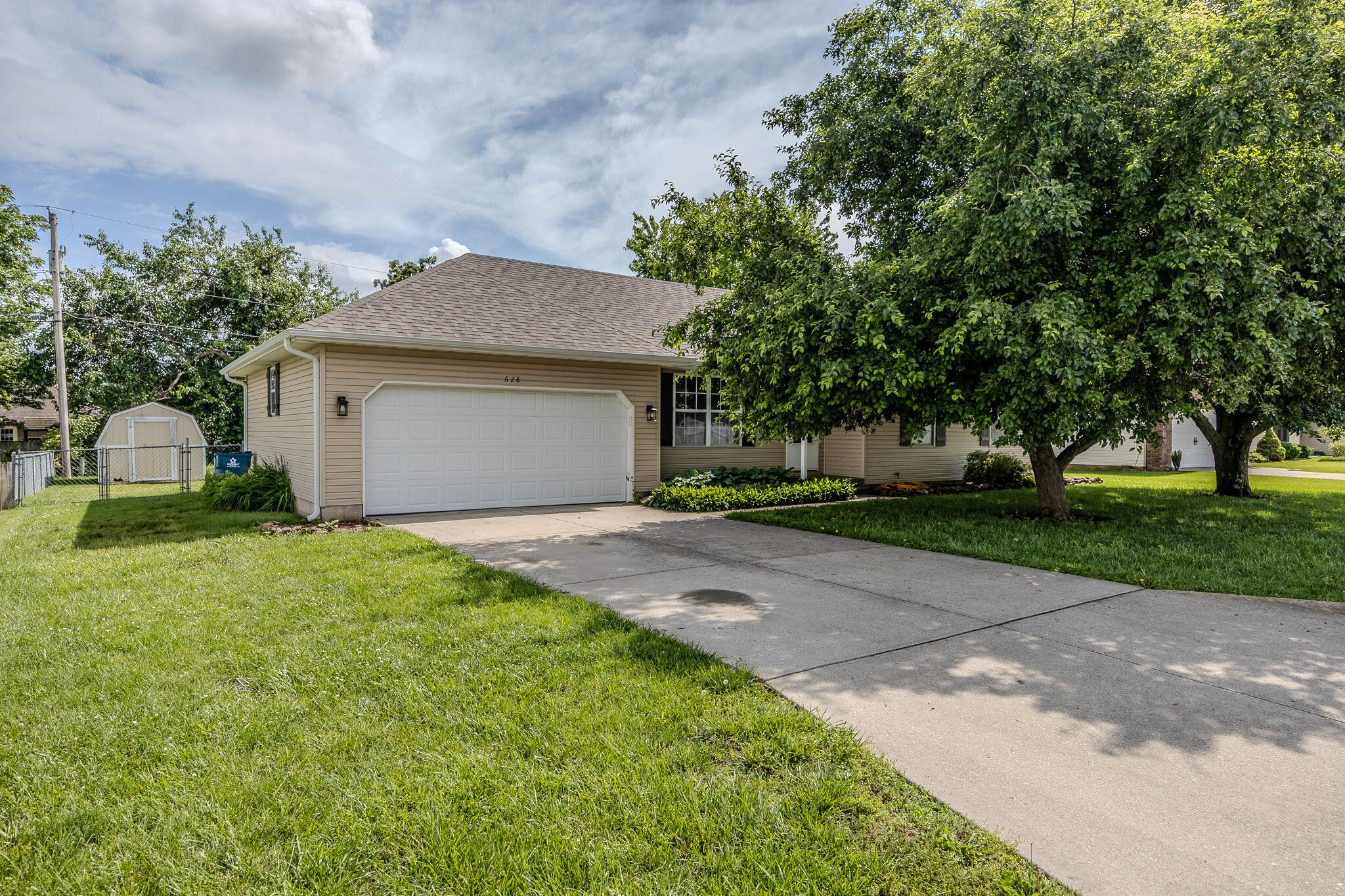 628 West Danielle Street Property Photo 30