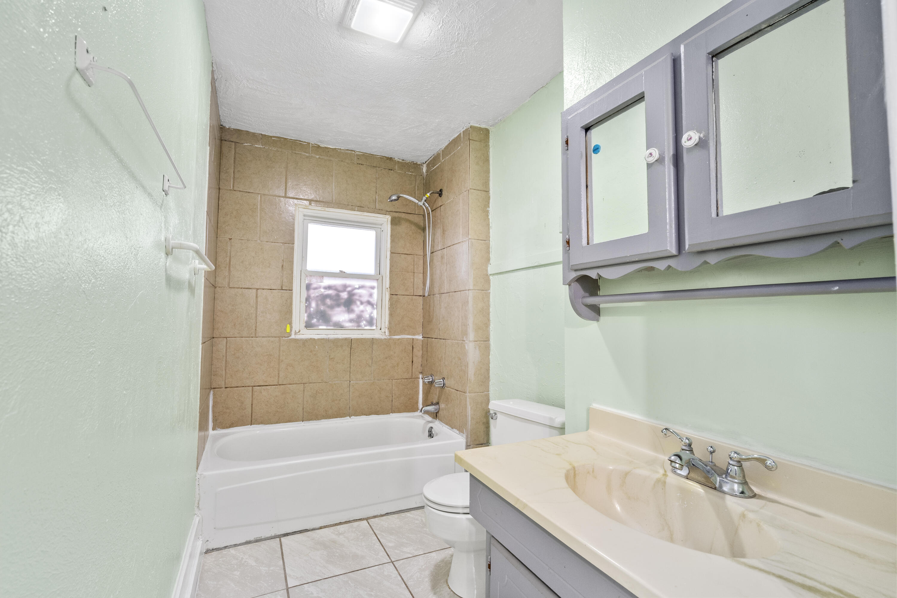 2116 North Campbell Avenue Property Photo 13