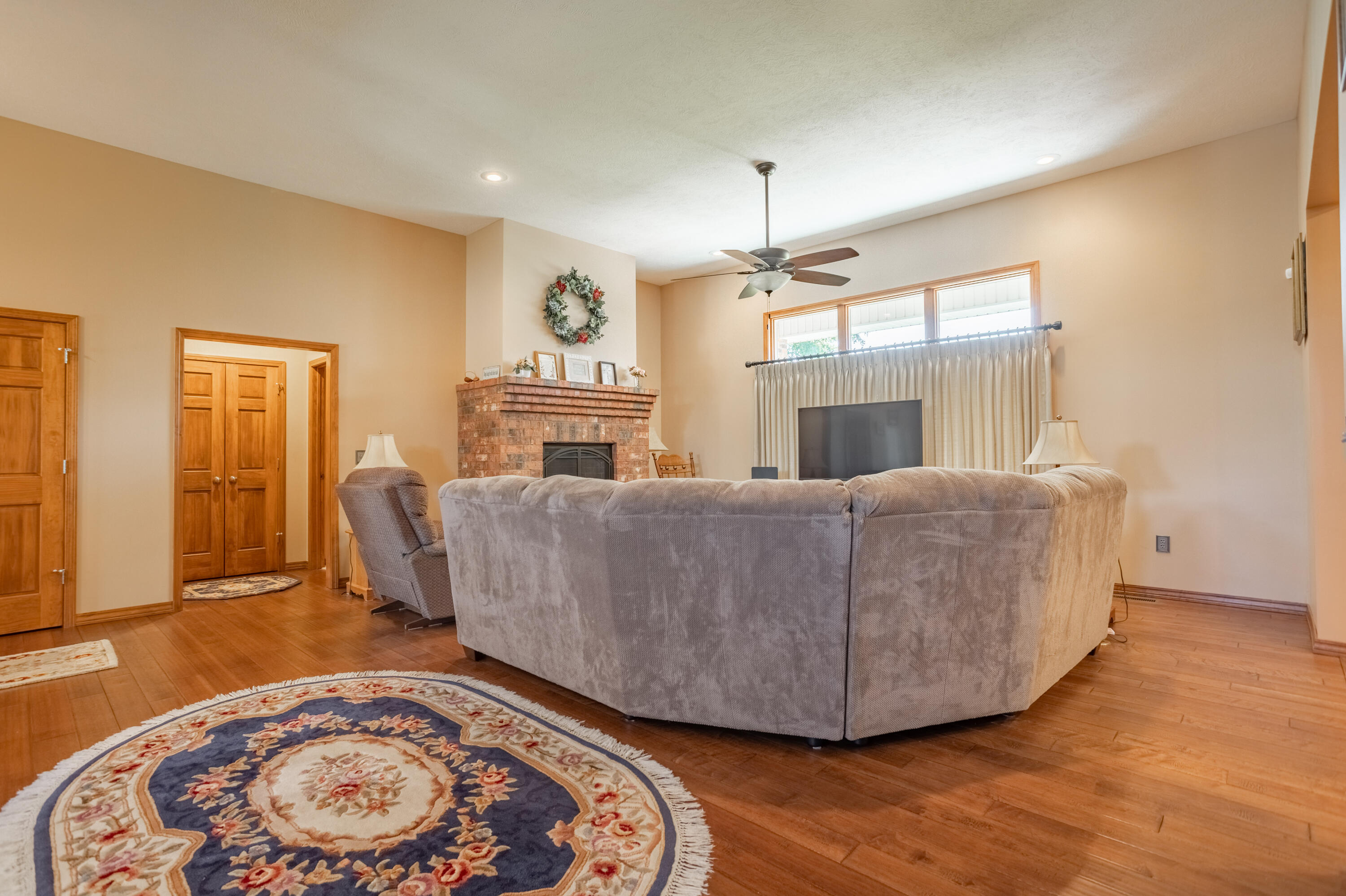 8326 Shinnecock Drive Property Photo 6