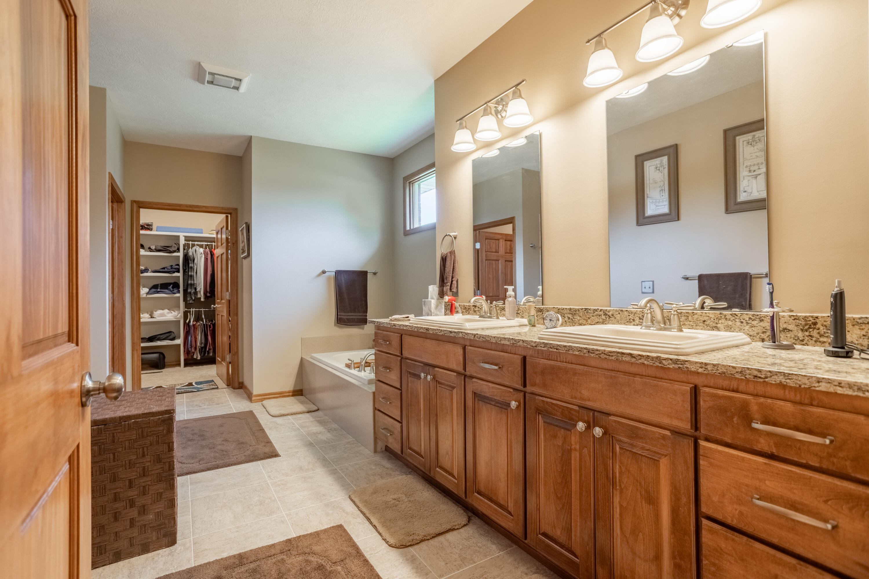 8326 Shinnecock Drive Property Photo 18
