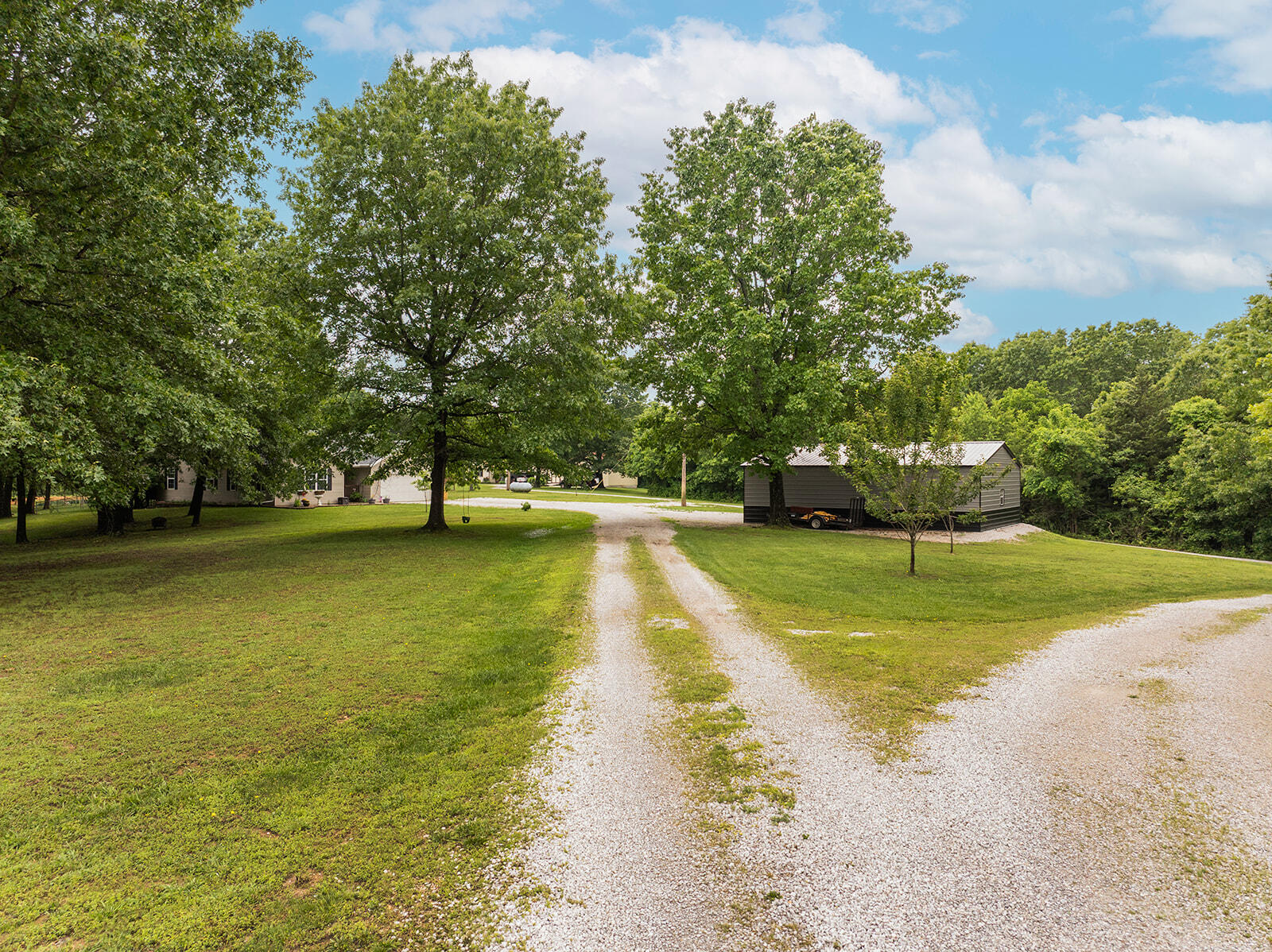 300 Rockytop Lane Property Photo 4