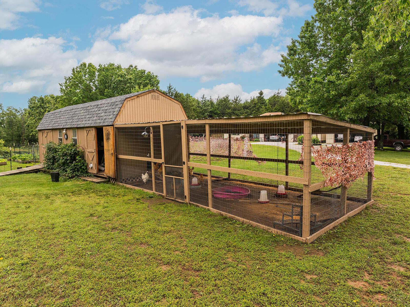 300 Rockytop Lane Property Photo 45