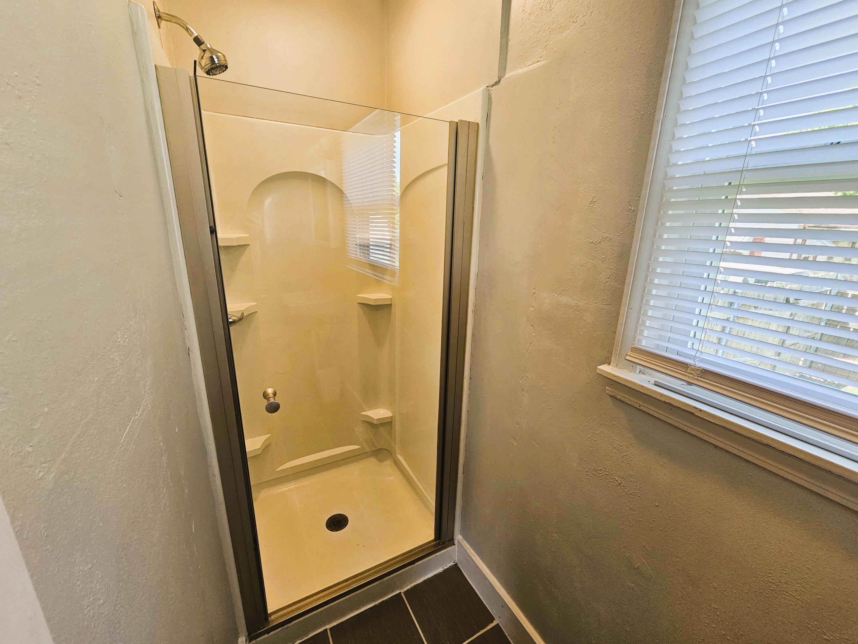 107 West Poplar Street Property Photo 16