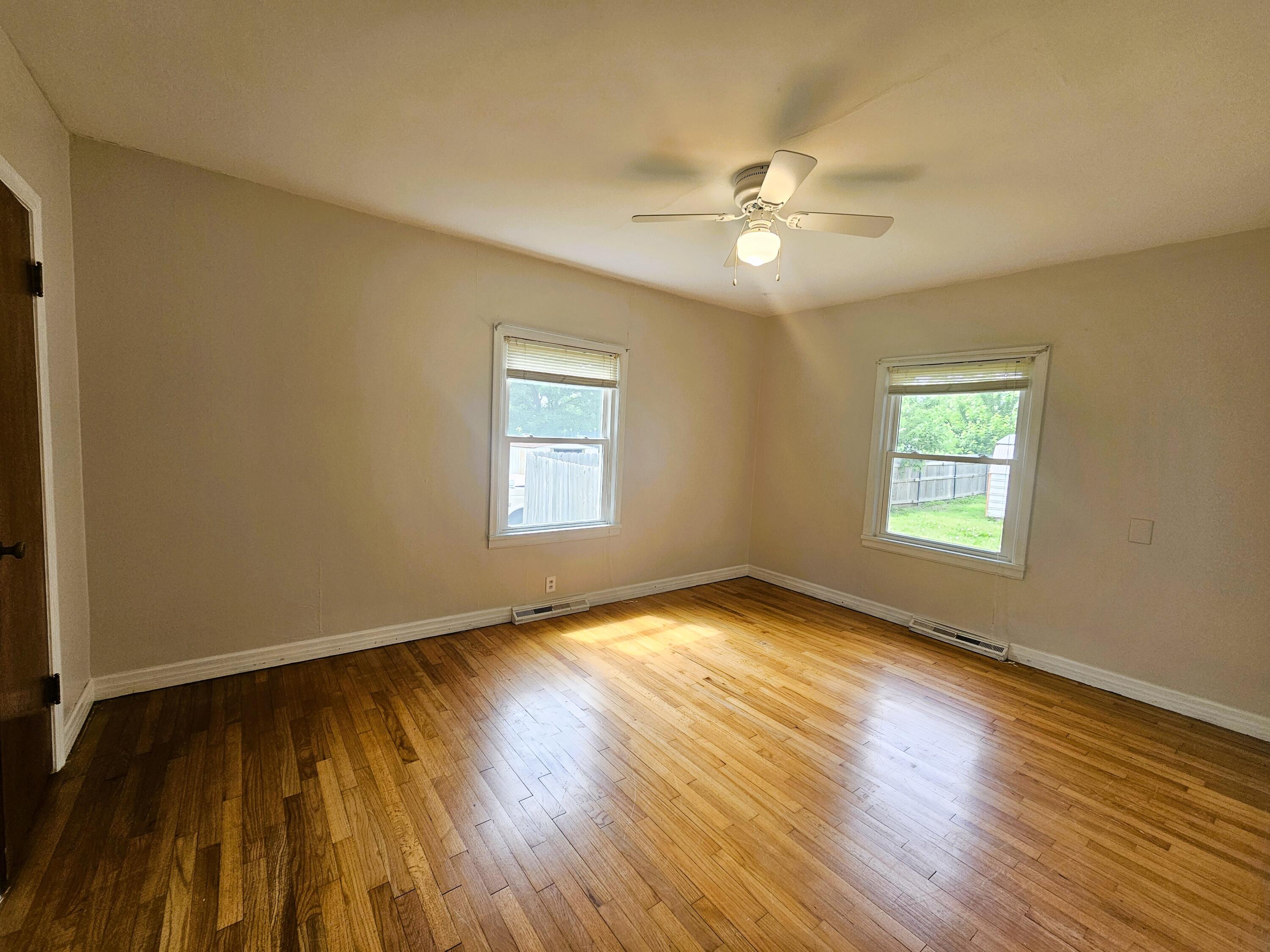 107 West Poplar Street Property Photo 26