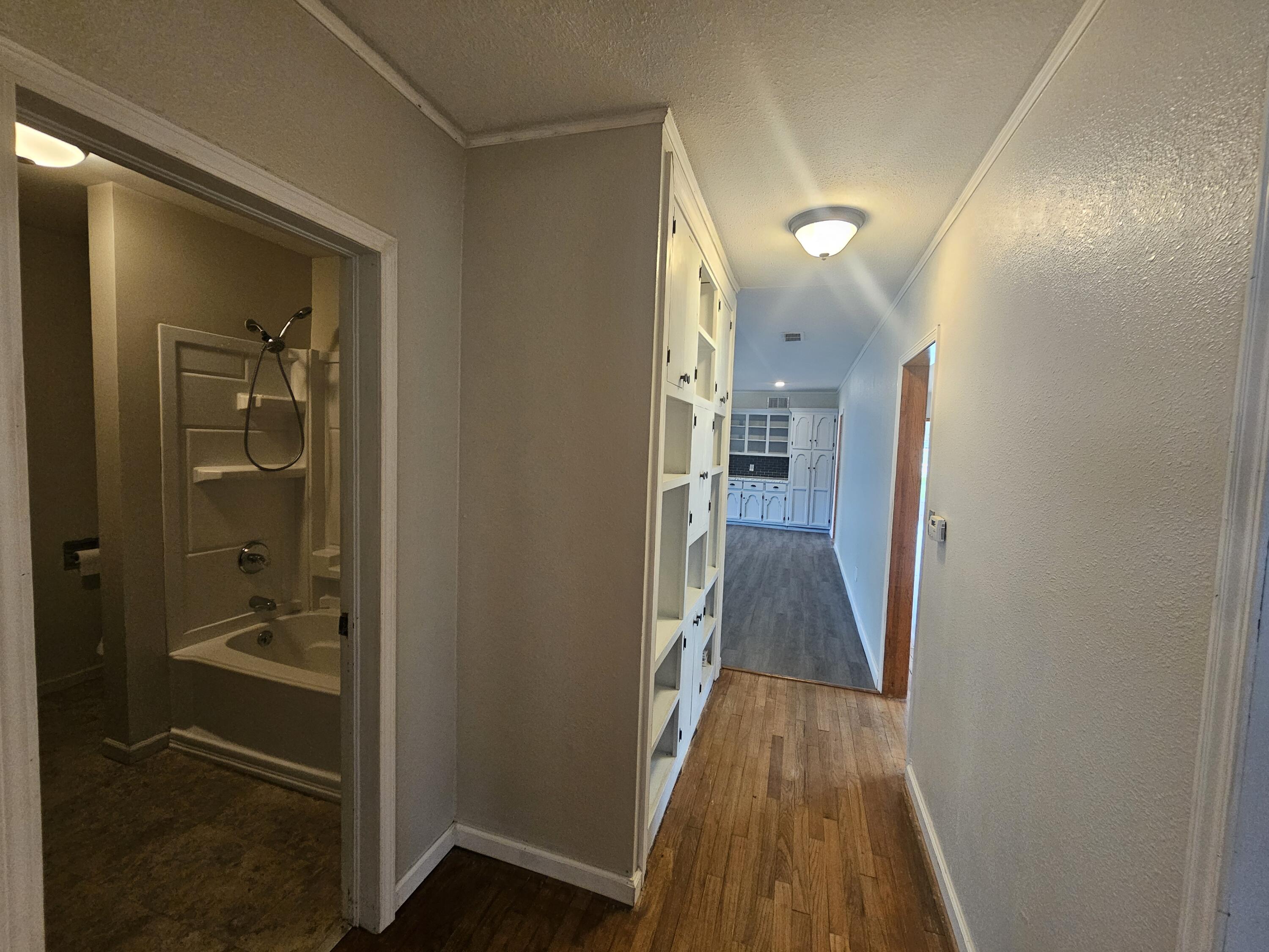 107 West Poplar Street Property Photo 29