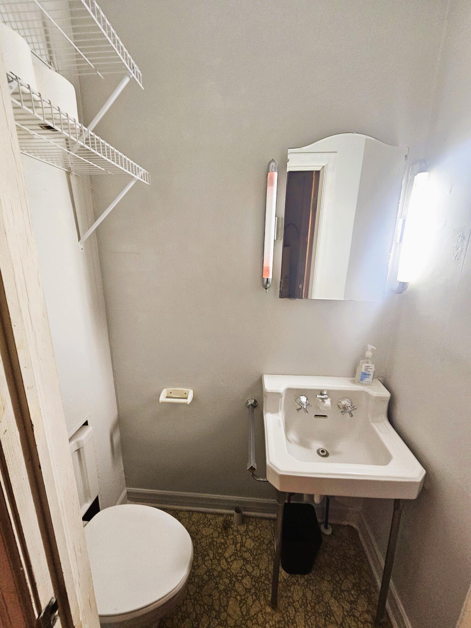 107 West Poplar Street Property Photo 35