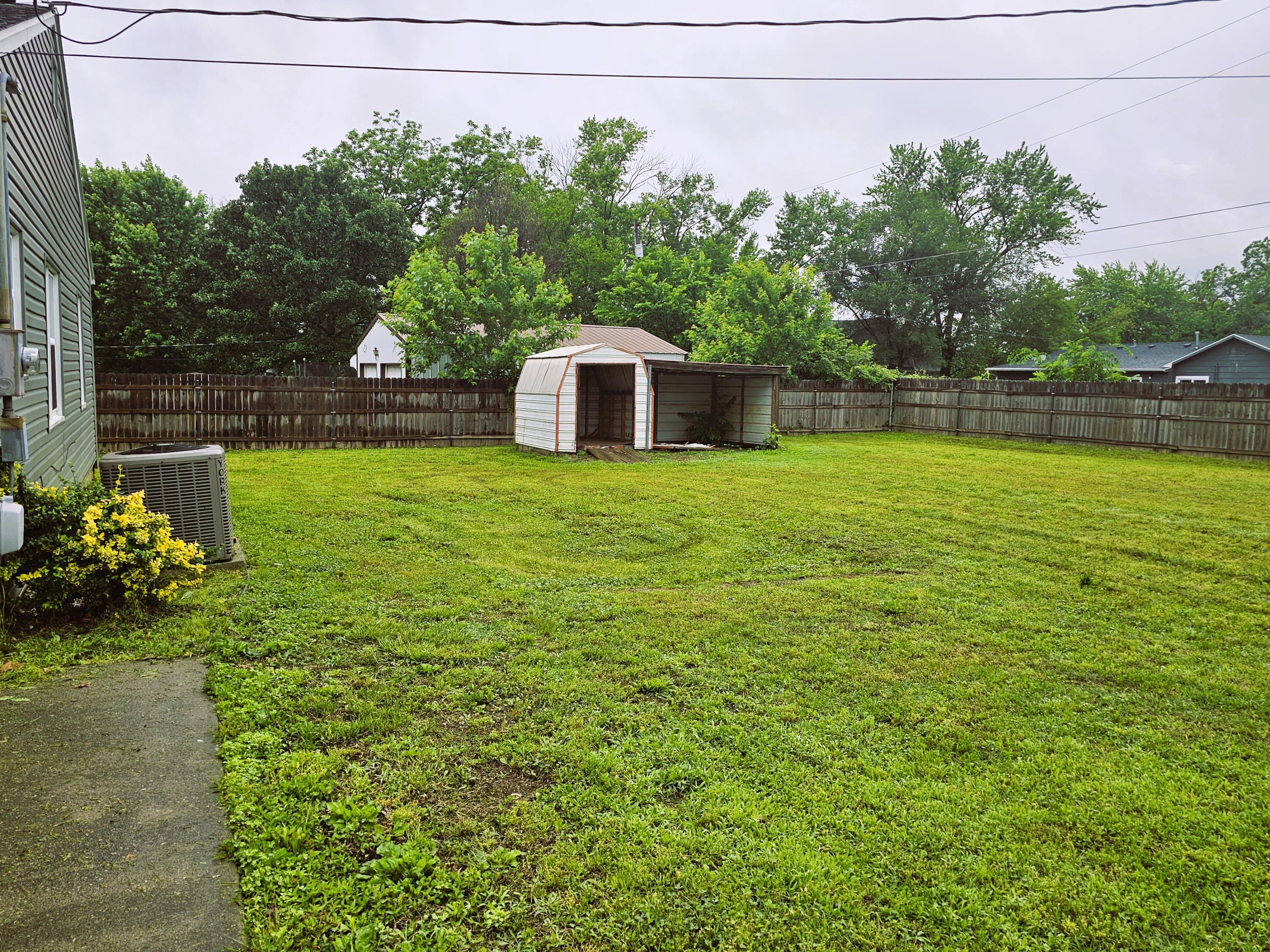 107 West Poplar Street Property Photo 39