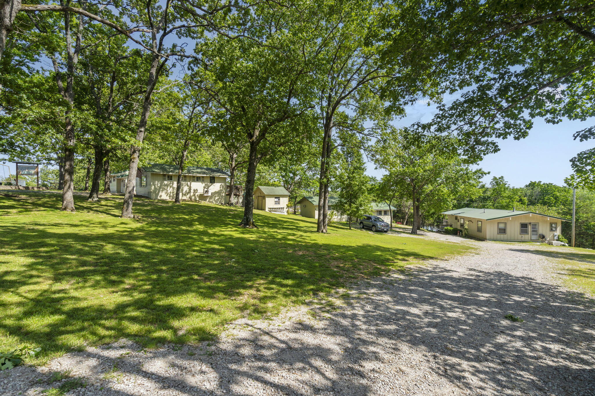 638 Double Day Property Photo 8