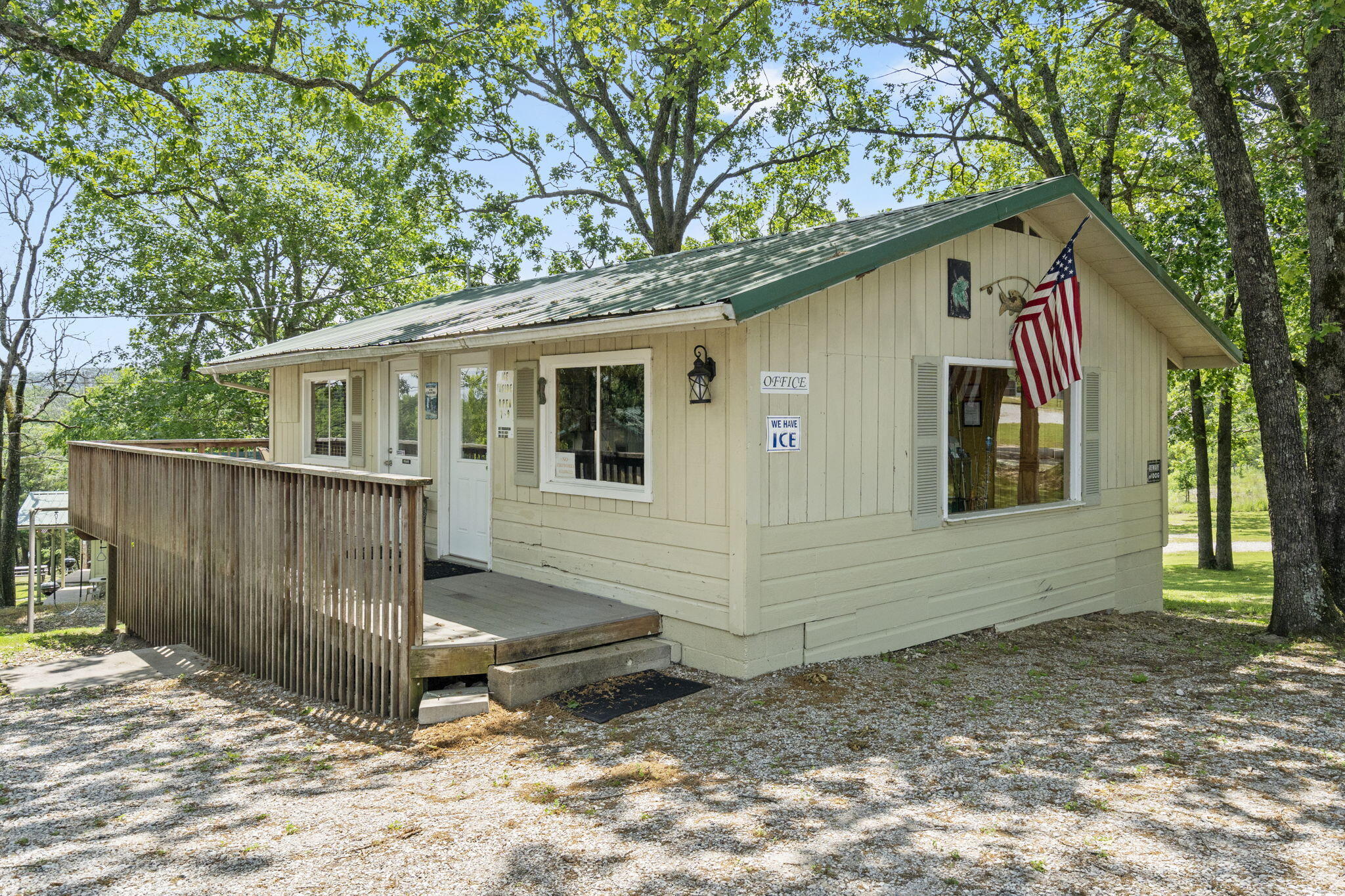 638 Double Day Property Photo 9