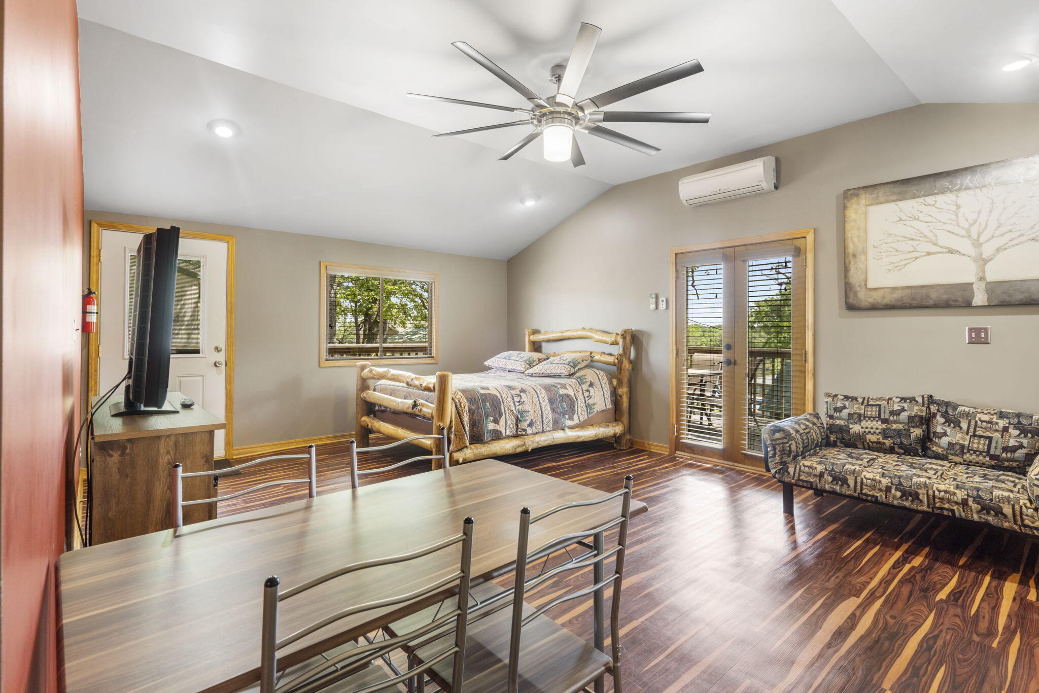 638 Double Day Property Photo 16