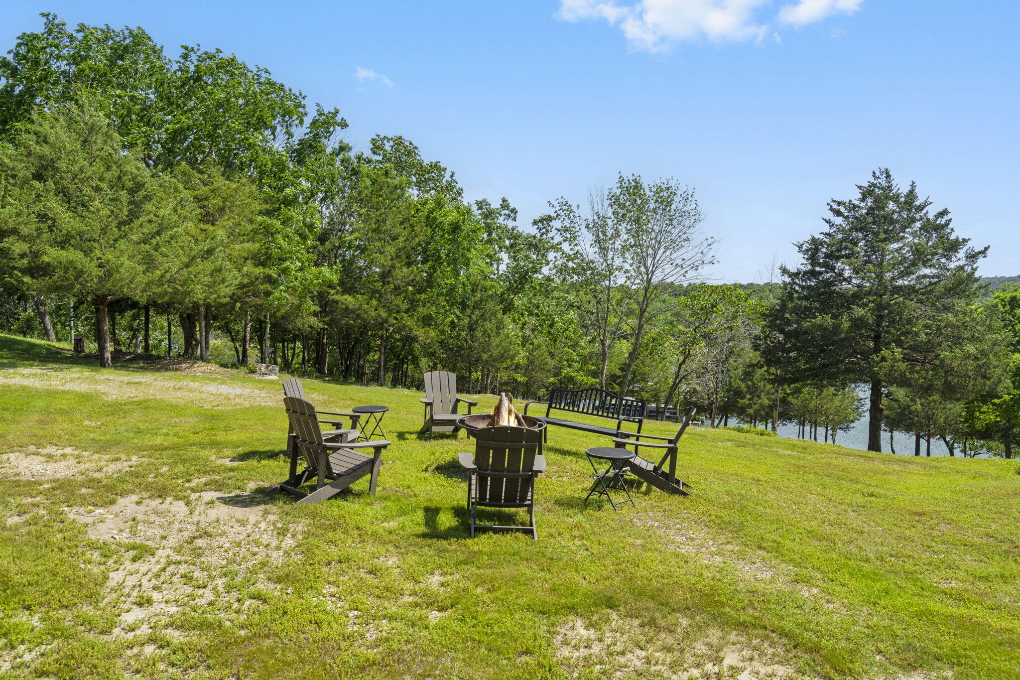 638 Double Day Property Photo 21