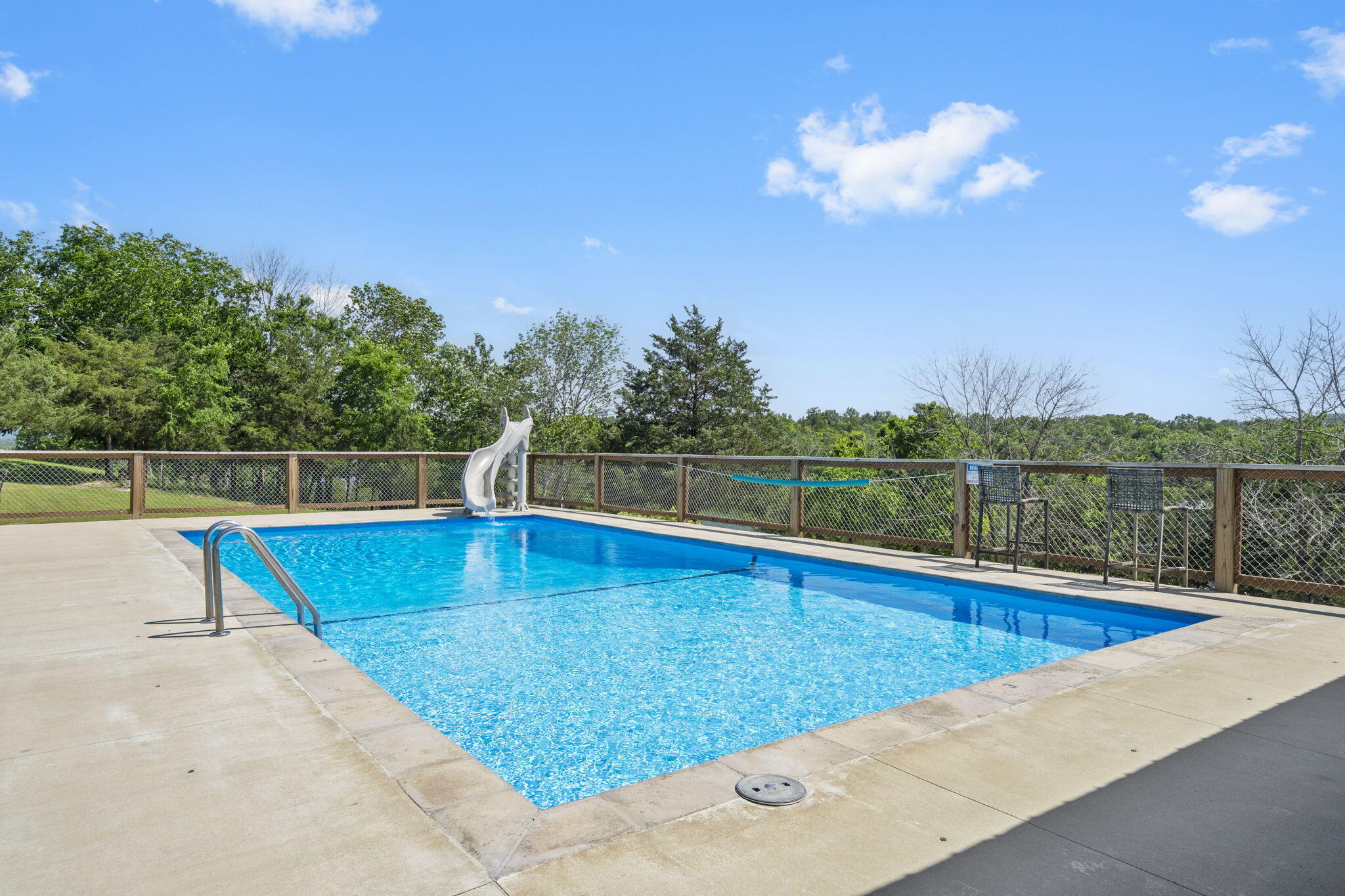 638 Double Day Property Photo 32