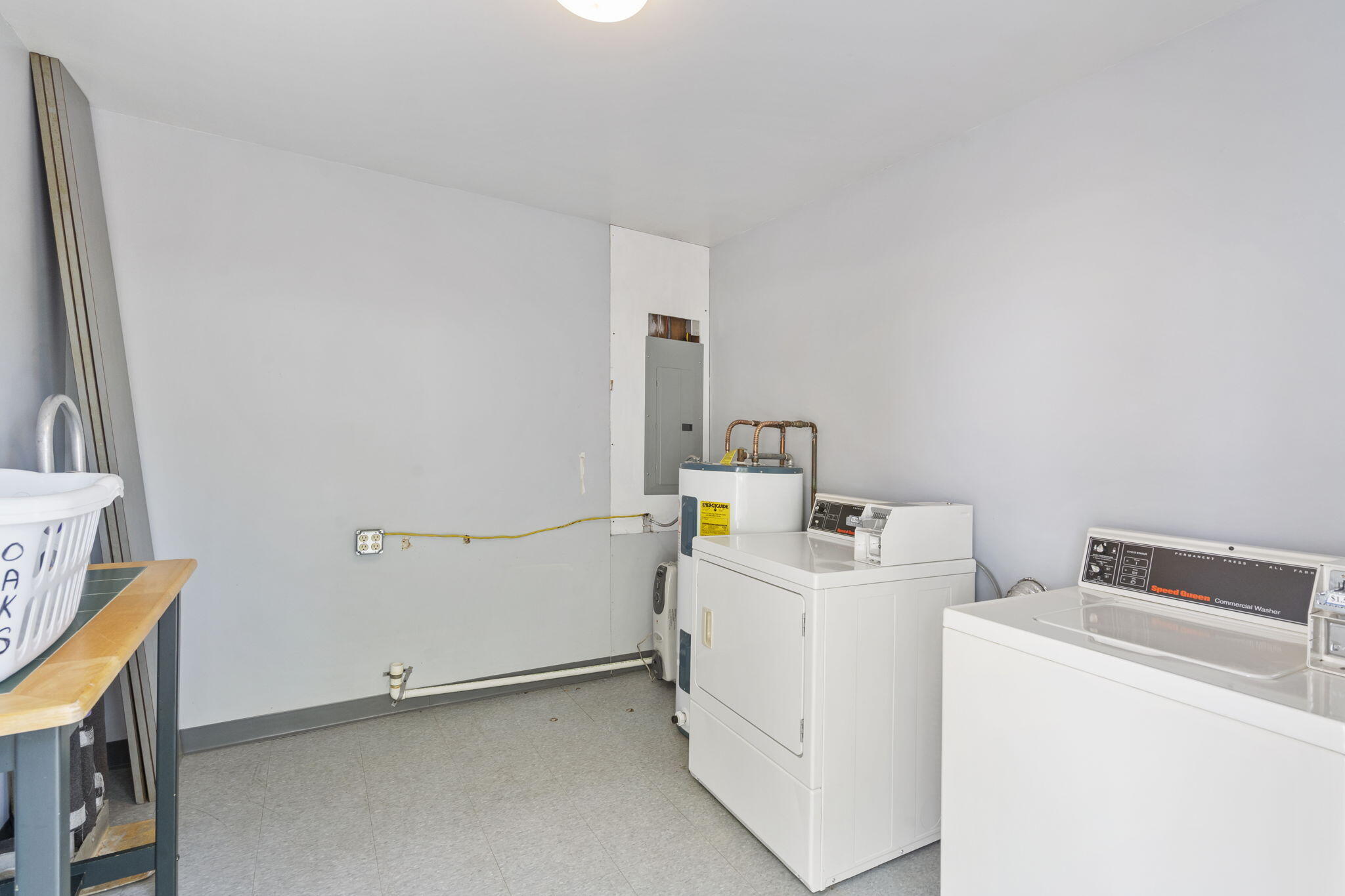 638 Double Day Property Photo 35