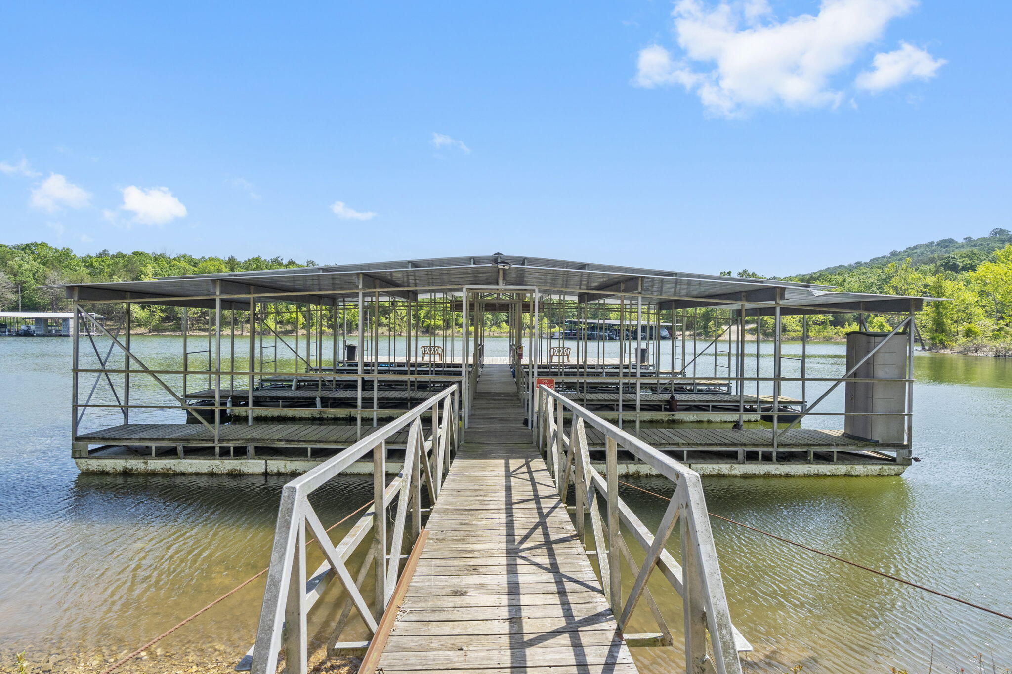 638 Double Day Property Photo 38