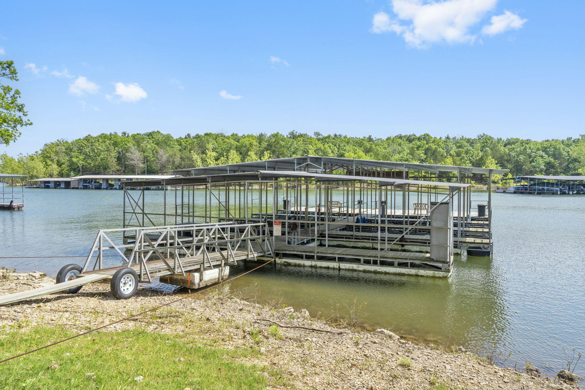 638 Double Day Property Photo 39