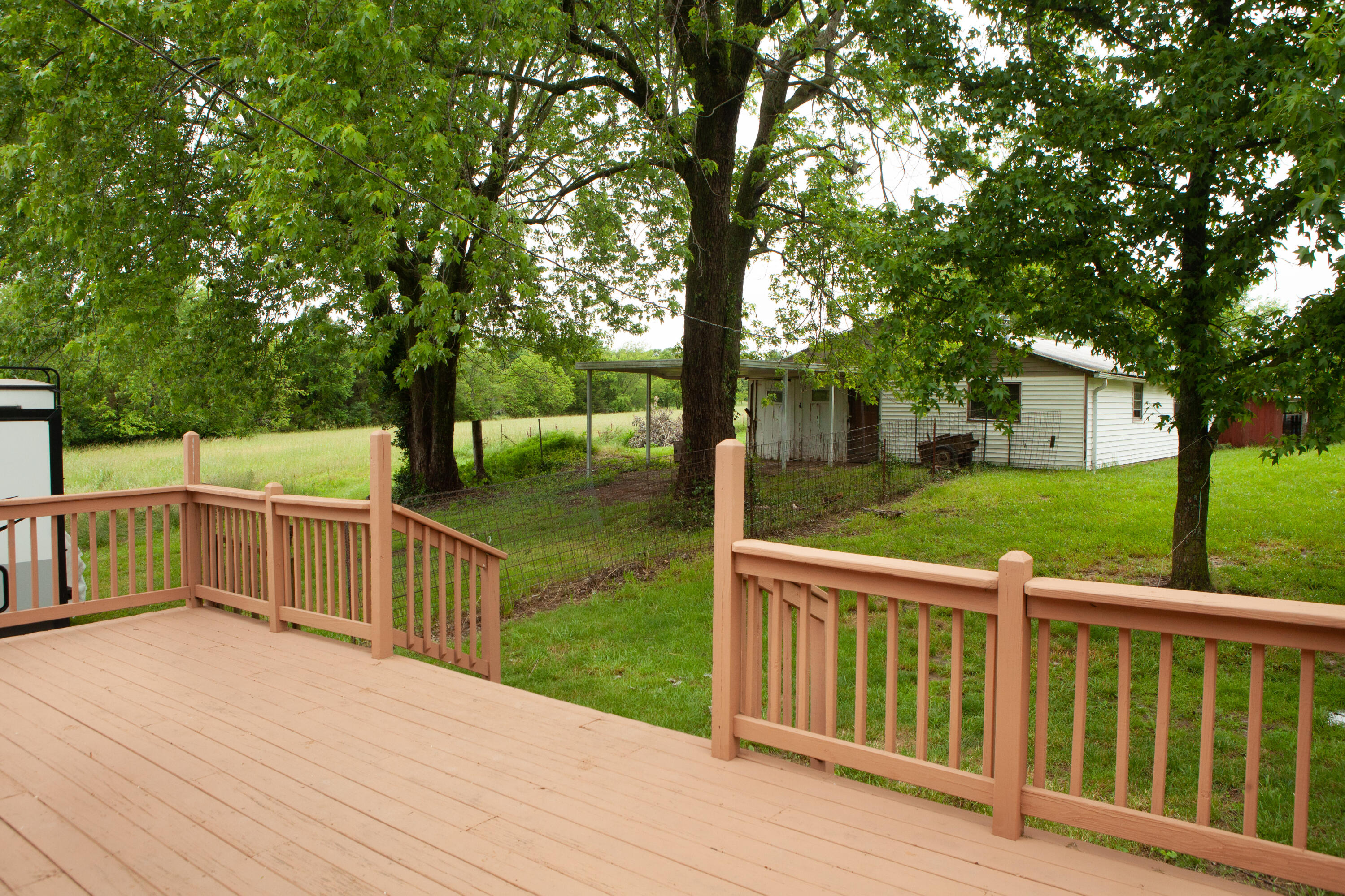 18627 Farm Road 1075 Property Photo 24