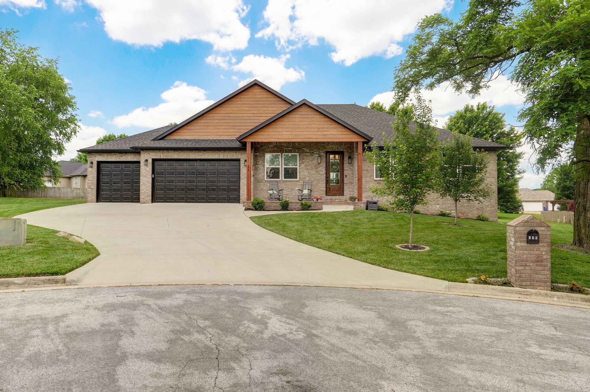 498 Mockingbird Property Photo 1