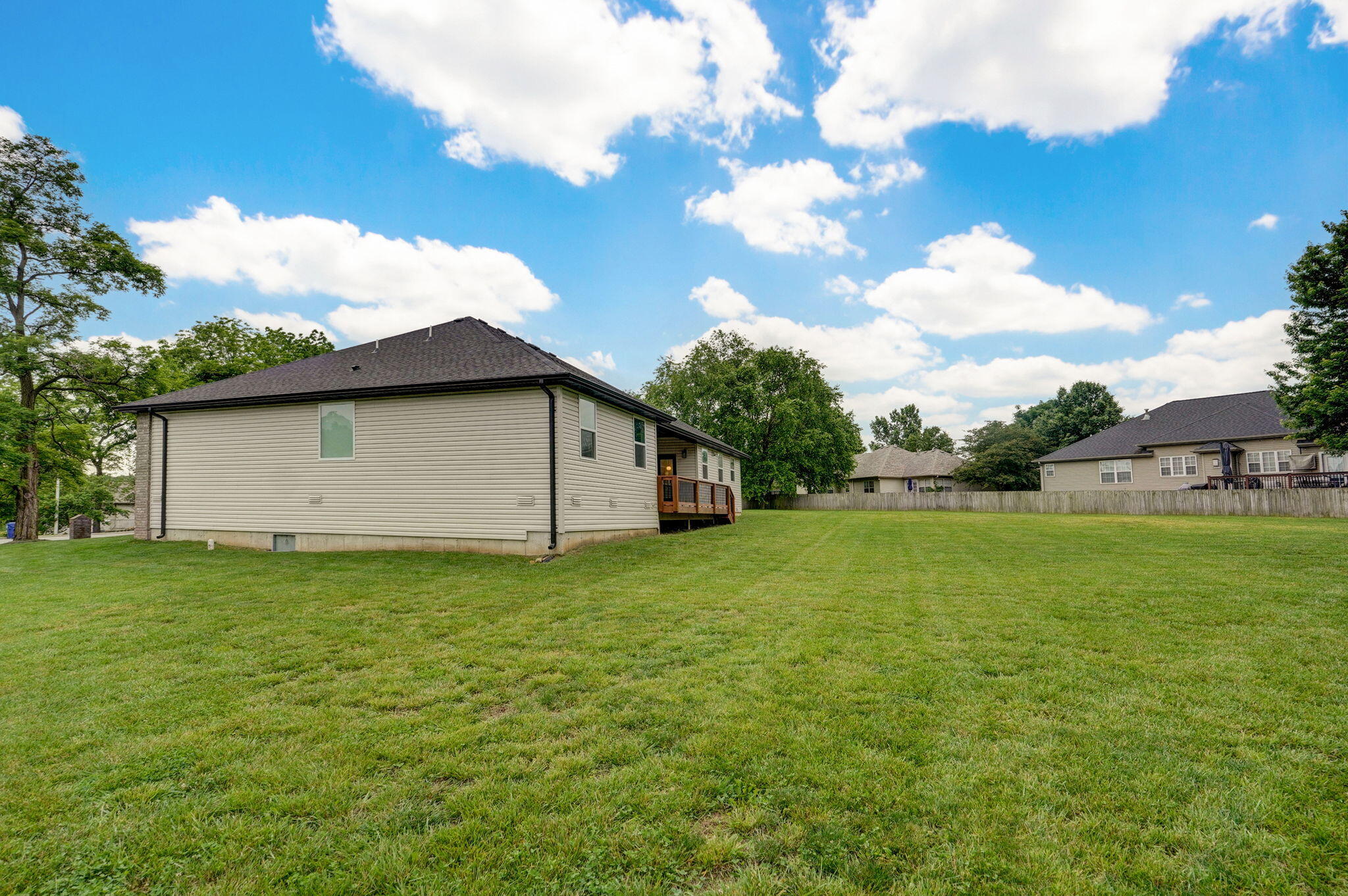 498 Mockingbird Property Photo 32
