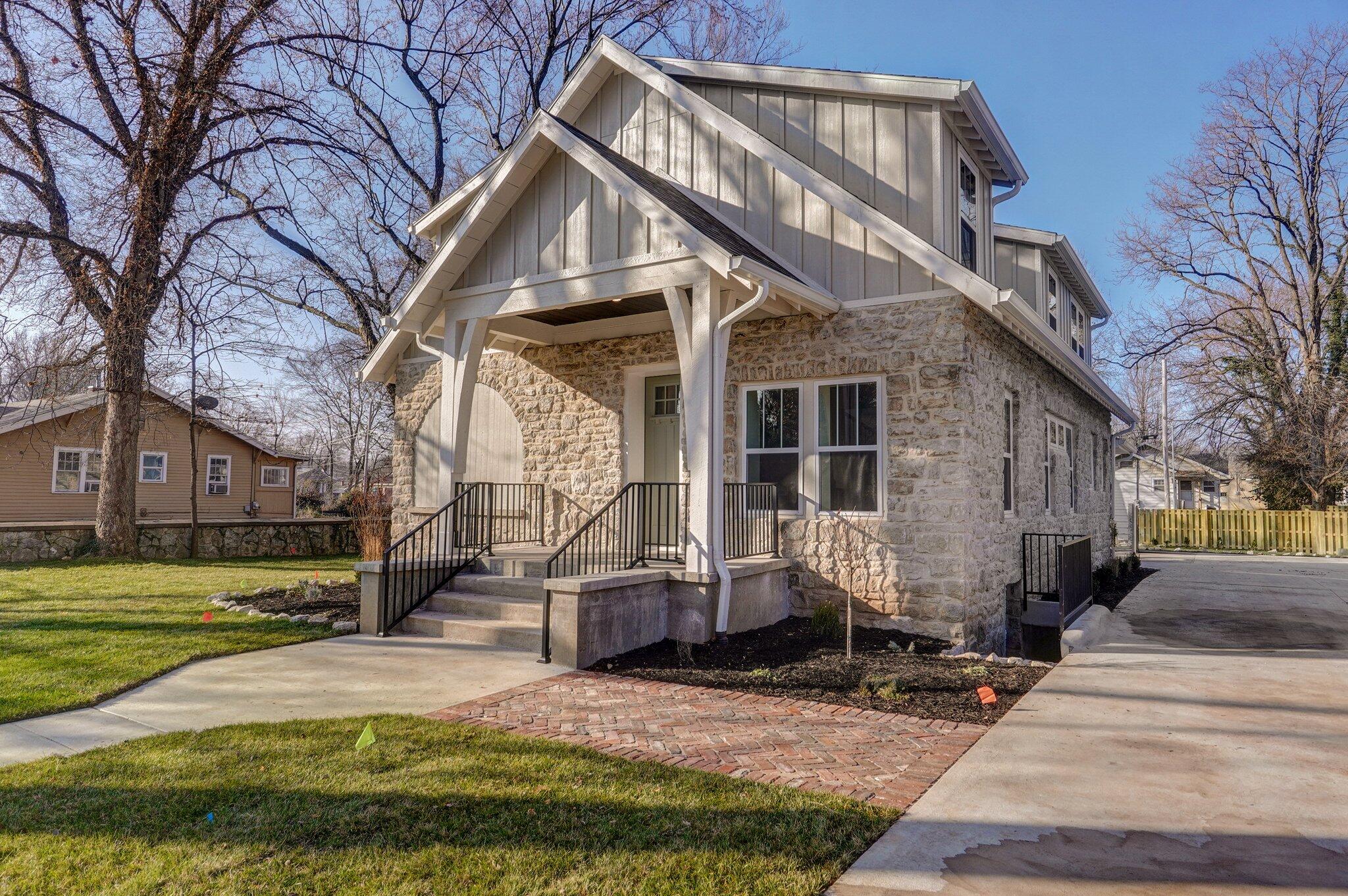 1115 South National Avenue Property Photo 5