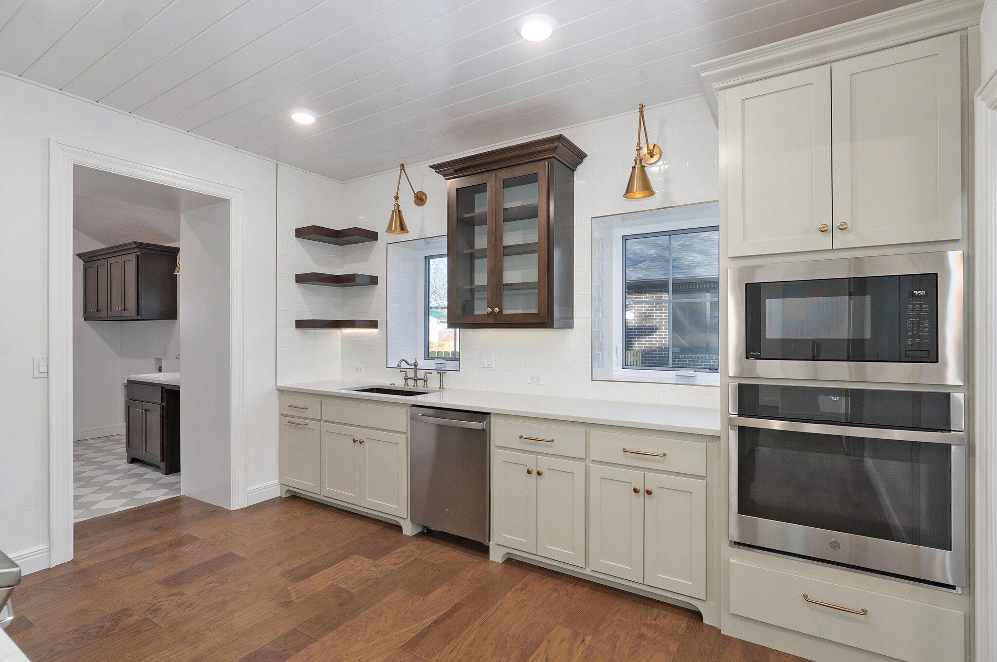 1115 South National Avenue Property Photo 15