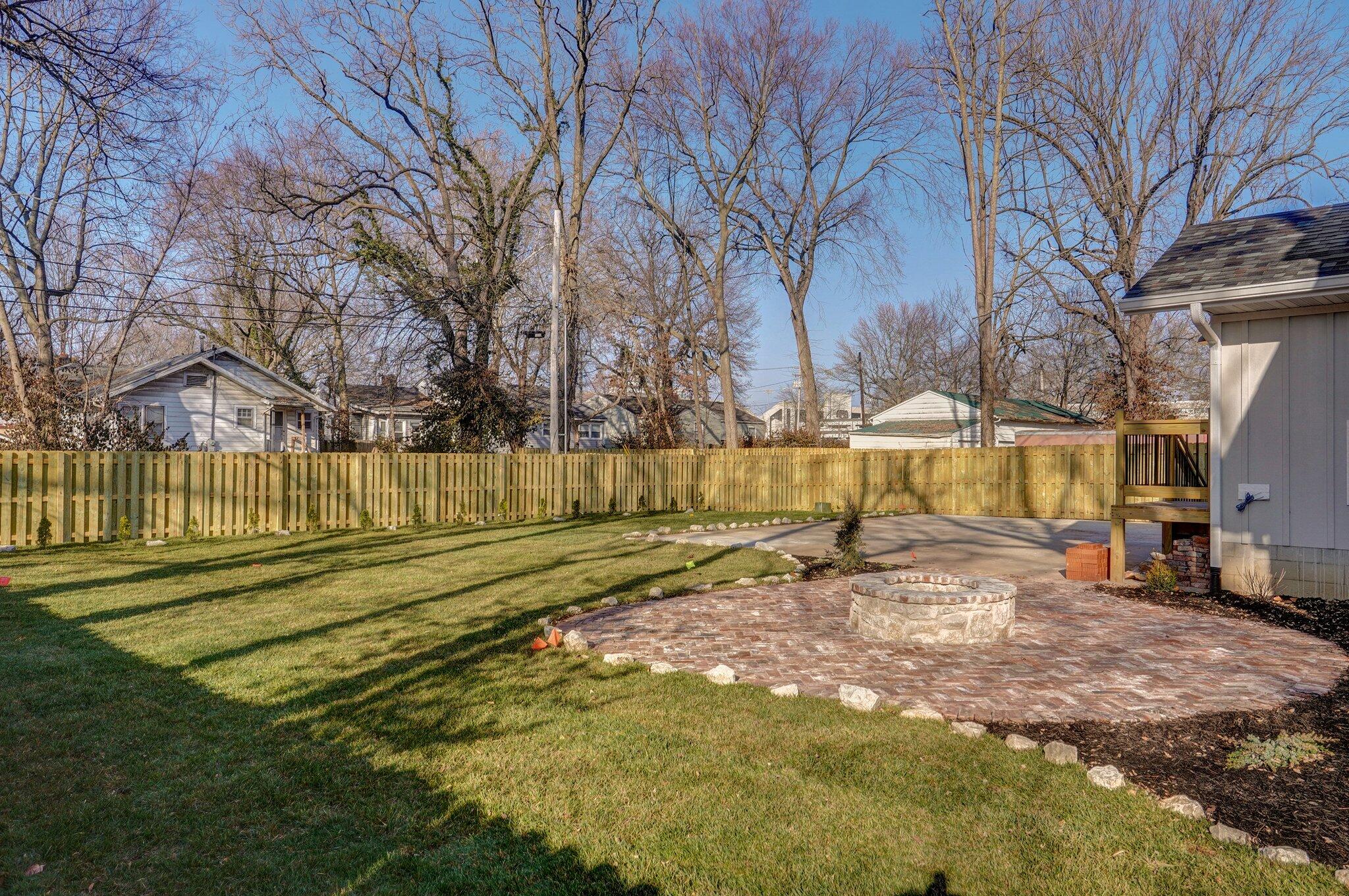 1115 South National Avenue Property Photo 50