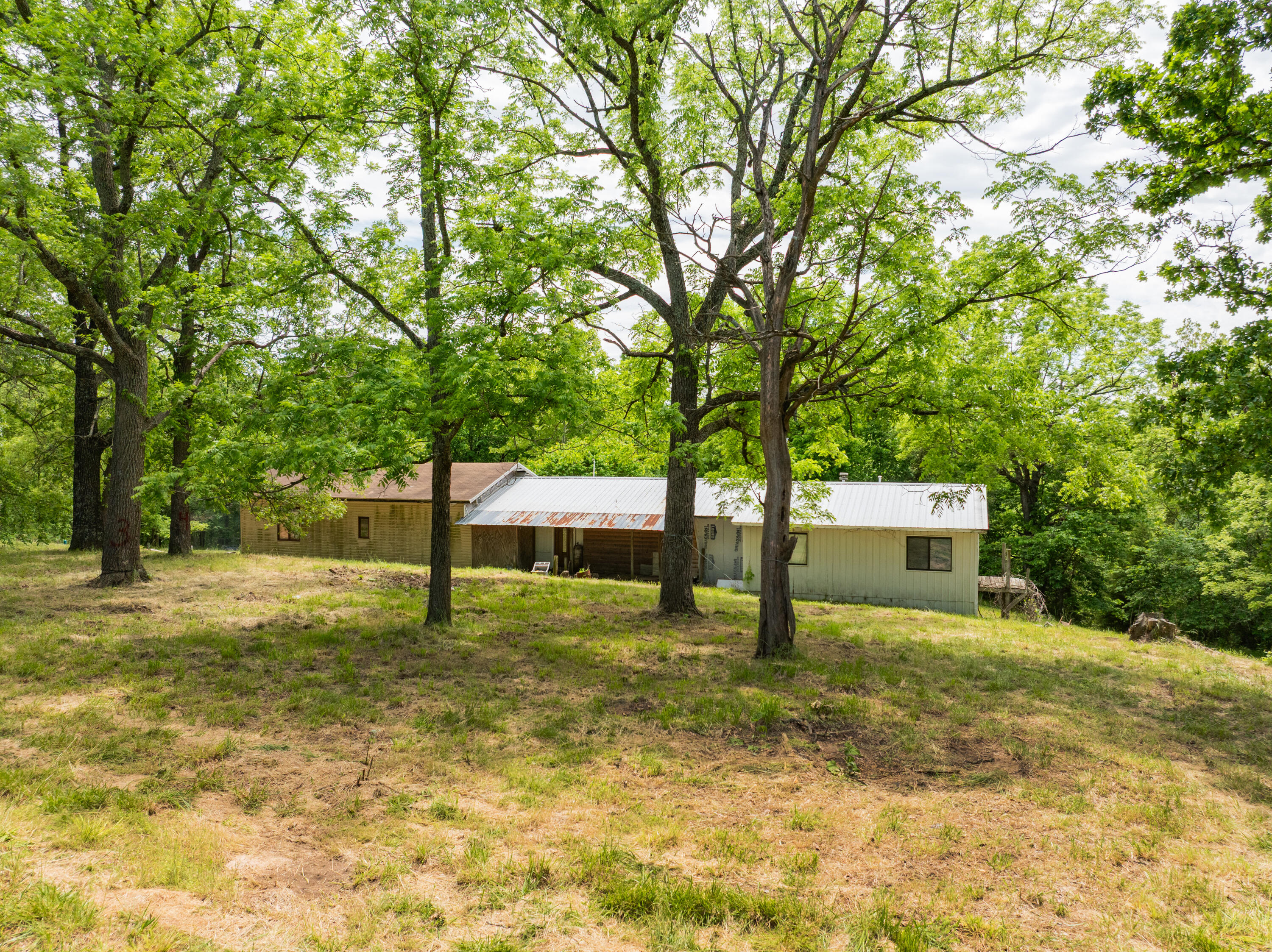 623 State Road K Property Photo 4